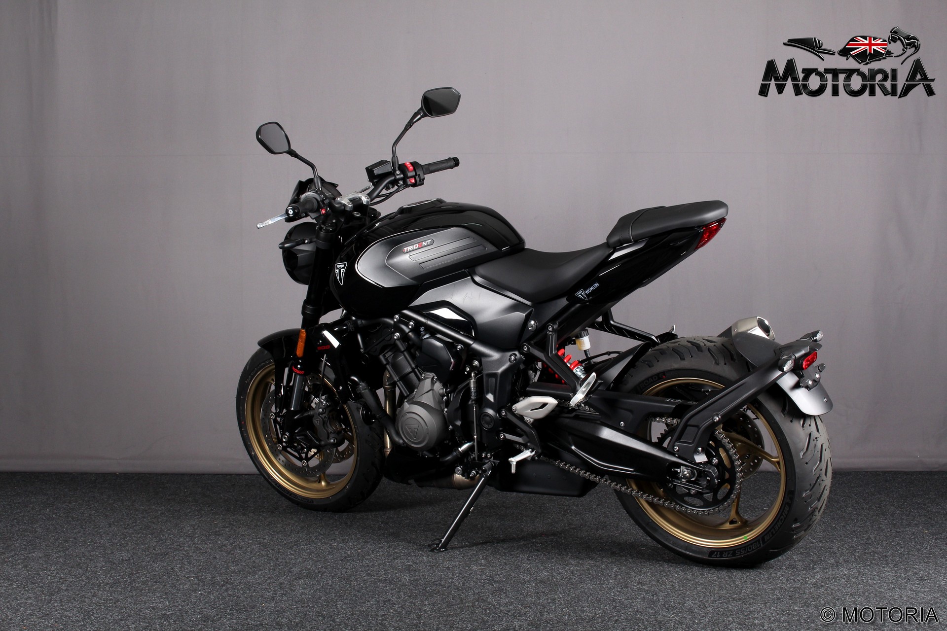 TRIUMPH Trident 800-image-4