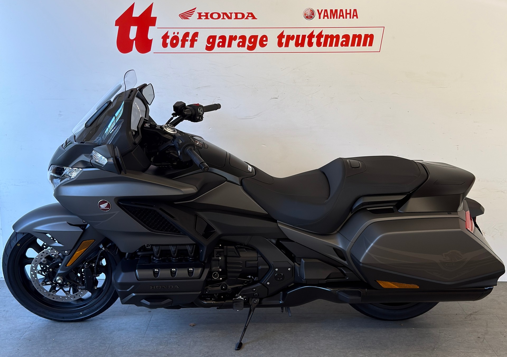 HONDA GL 1800 B Goldwing Bagger-showroom-element-1