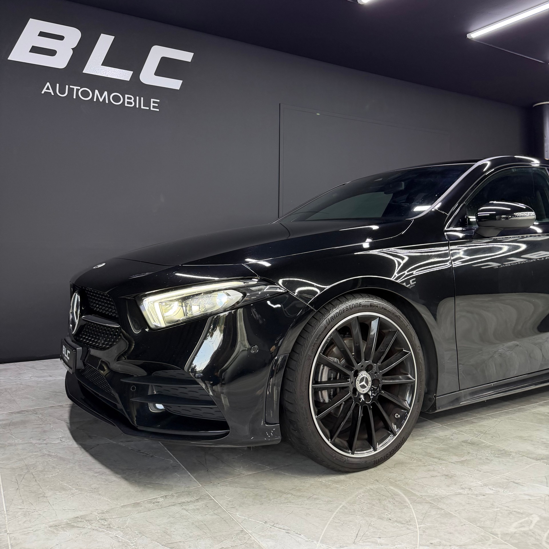 MERCEDES-BENZ A 200 AMG Line 7G-DCT-image-1