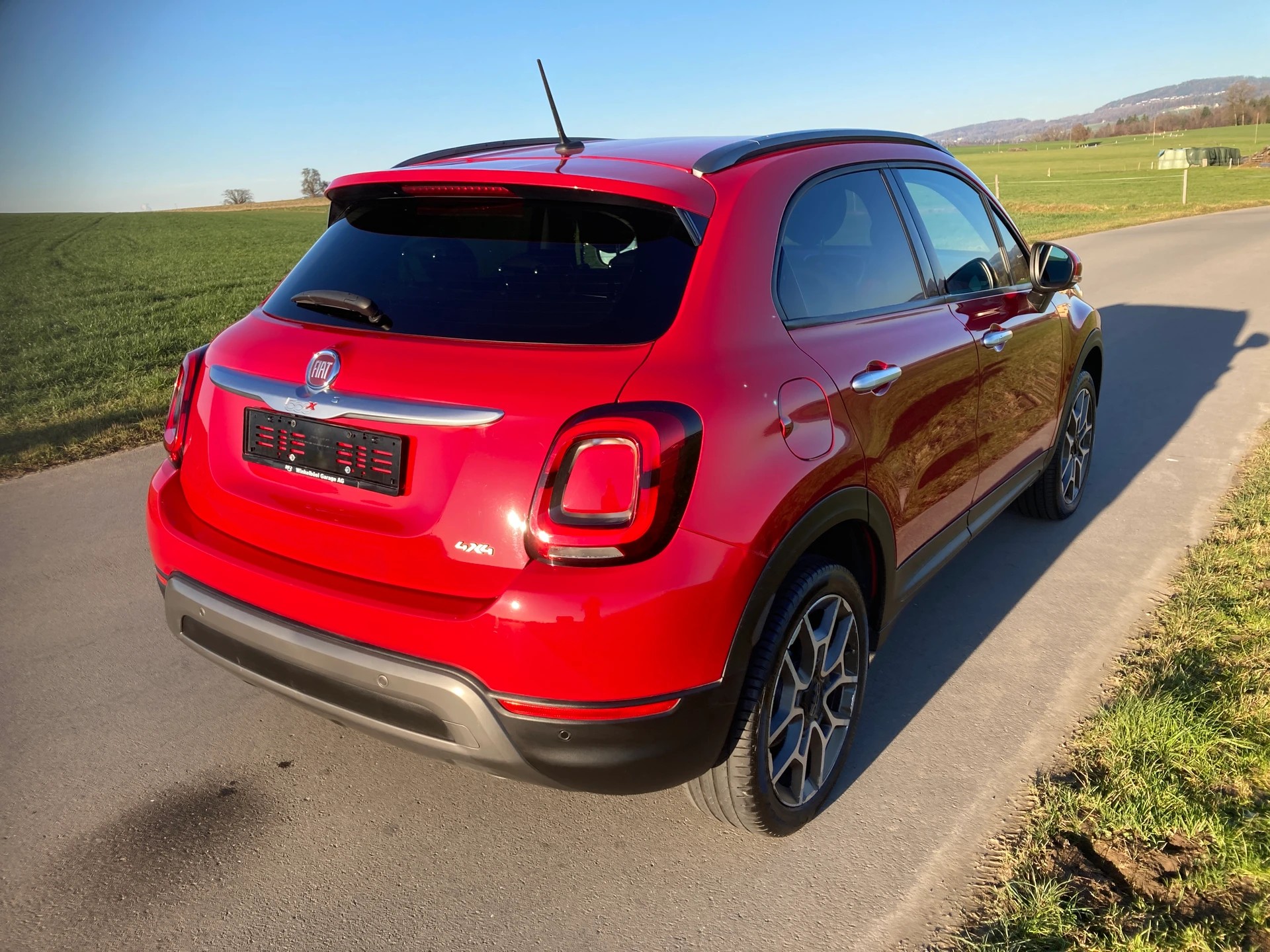 FIAT 500X 2.0MJ City Cross 4x4 Automatic mit Anhängerkupplung-image-2