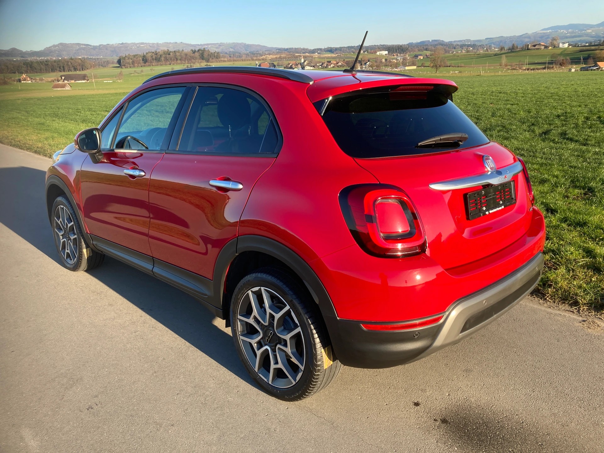 FIAT 500X 2.0MJ City Cross 4x4 Automatic mit Anhängerkupplung-image-3