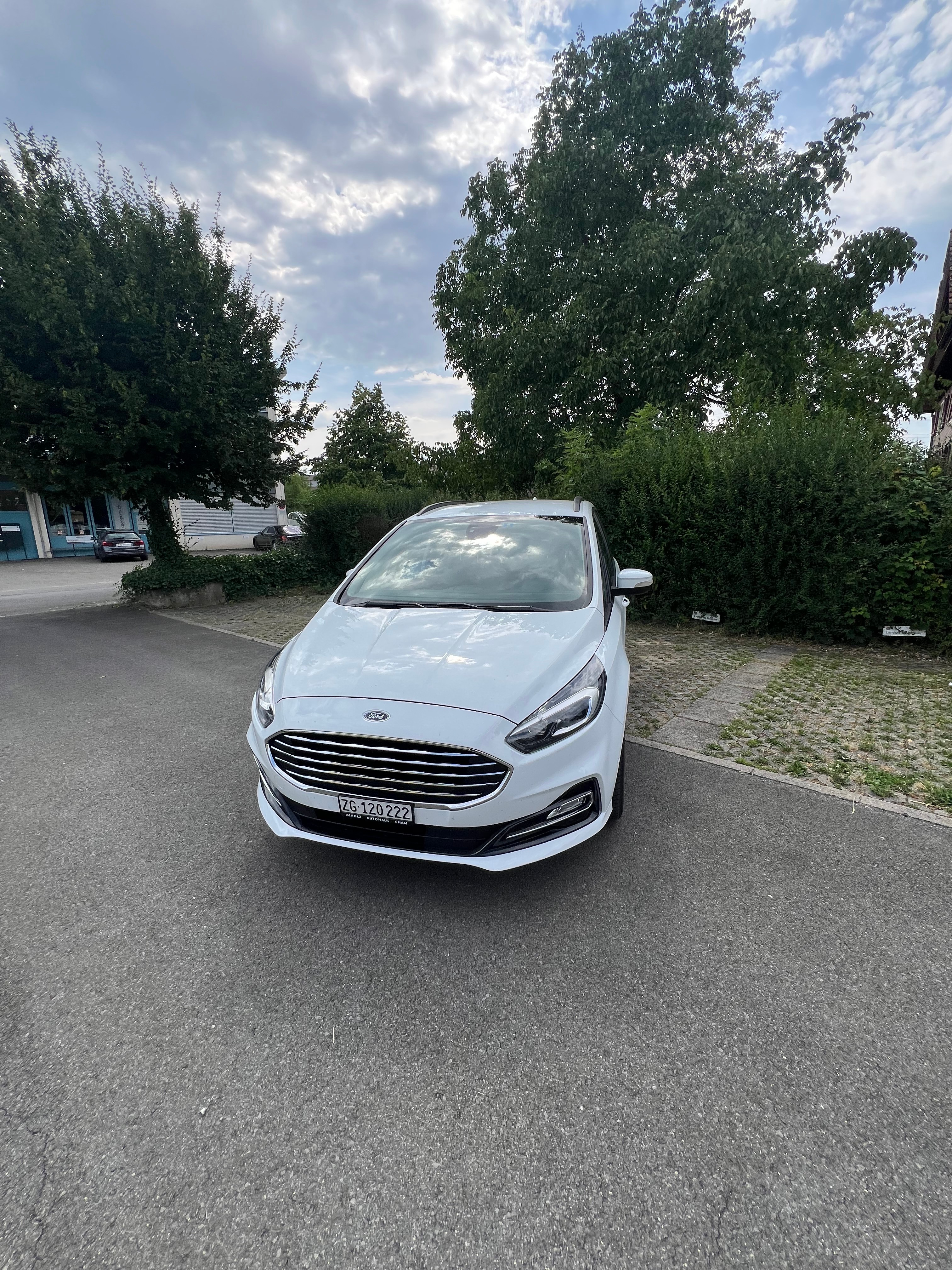 Car photo
