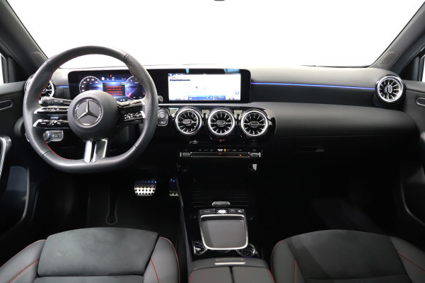 MERCEDES-BENZ A 180-image-9