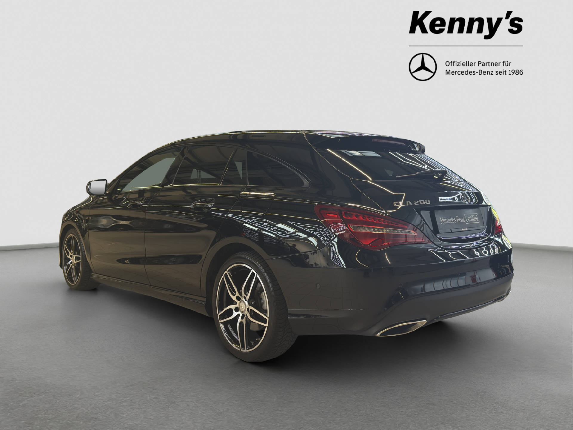 MERCEDES-BENZ CLA 200 Shooting Brake Night Star-image-3