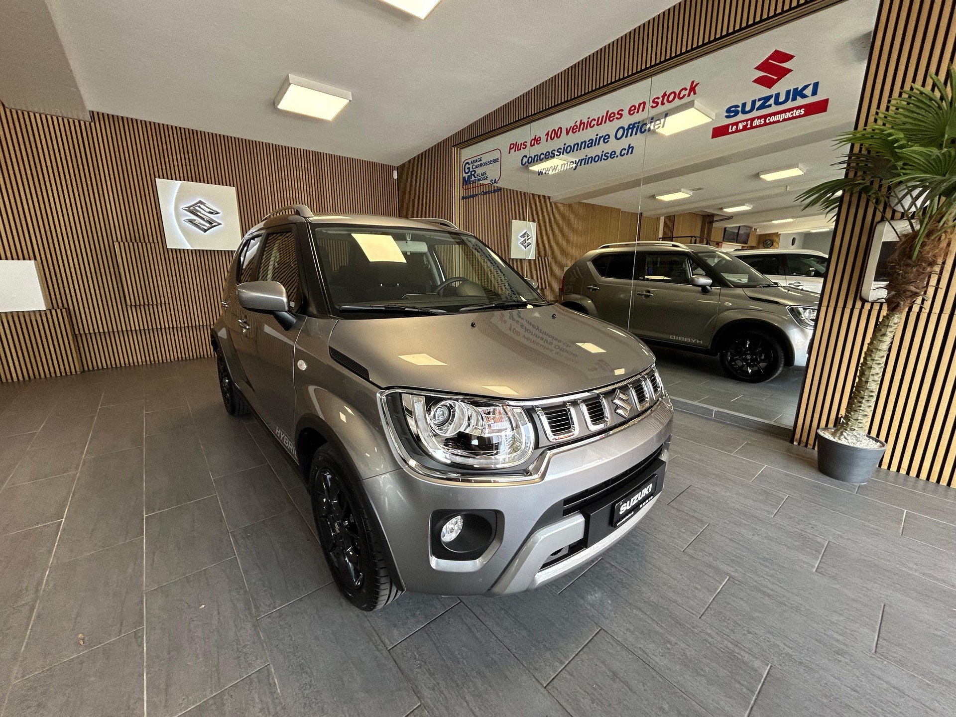 SUZUKI Ignis 1.2 Generation Hybrid-showroom-element-1
