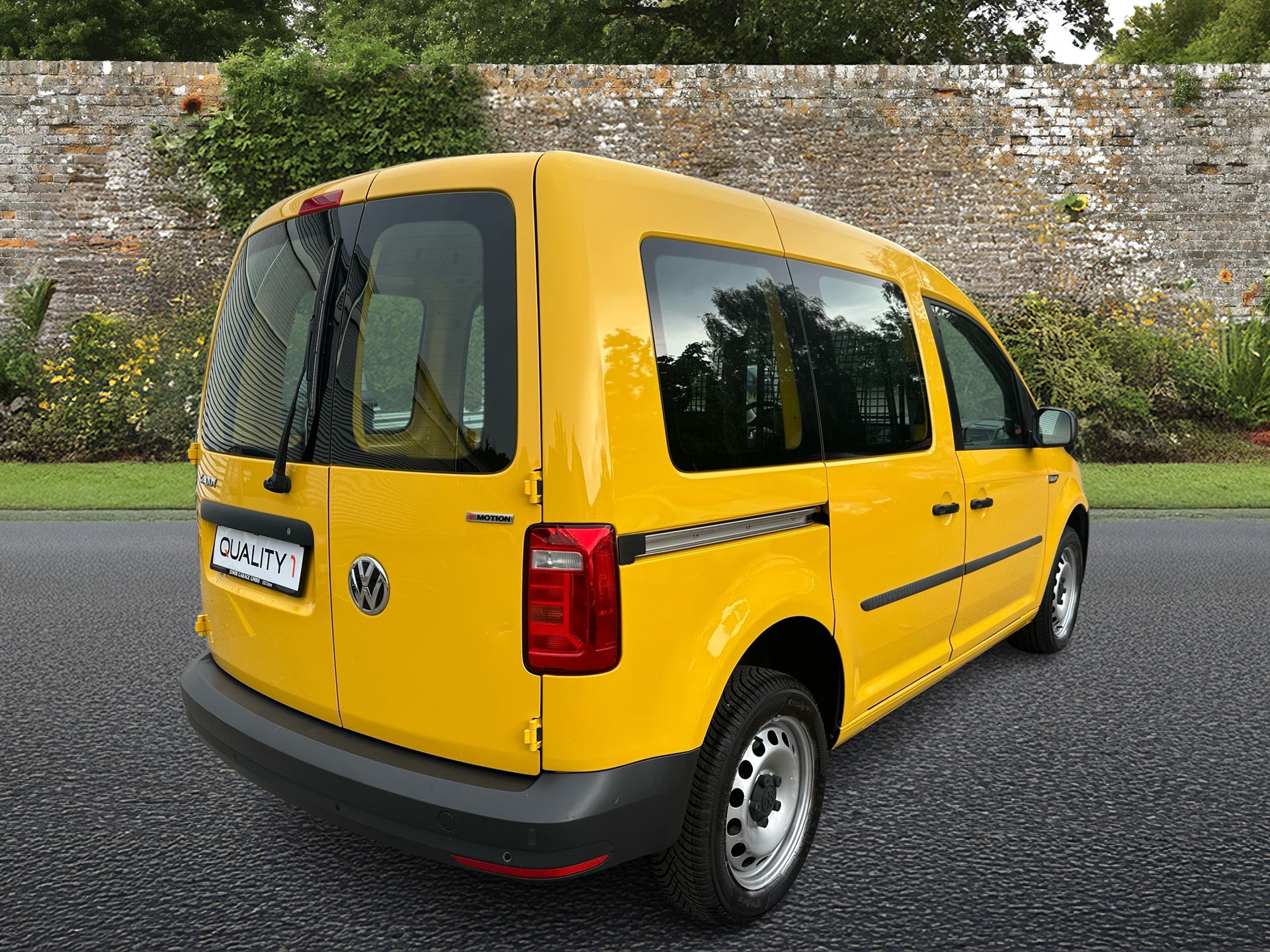 VW Caddy 2.0TDI 4Motion BlueMotion Technology DSG-image-4