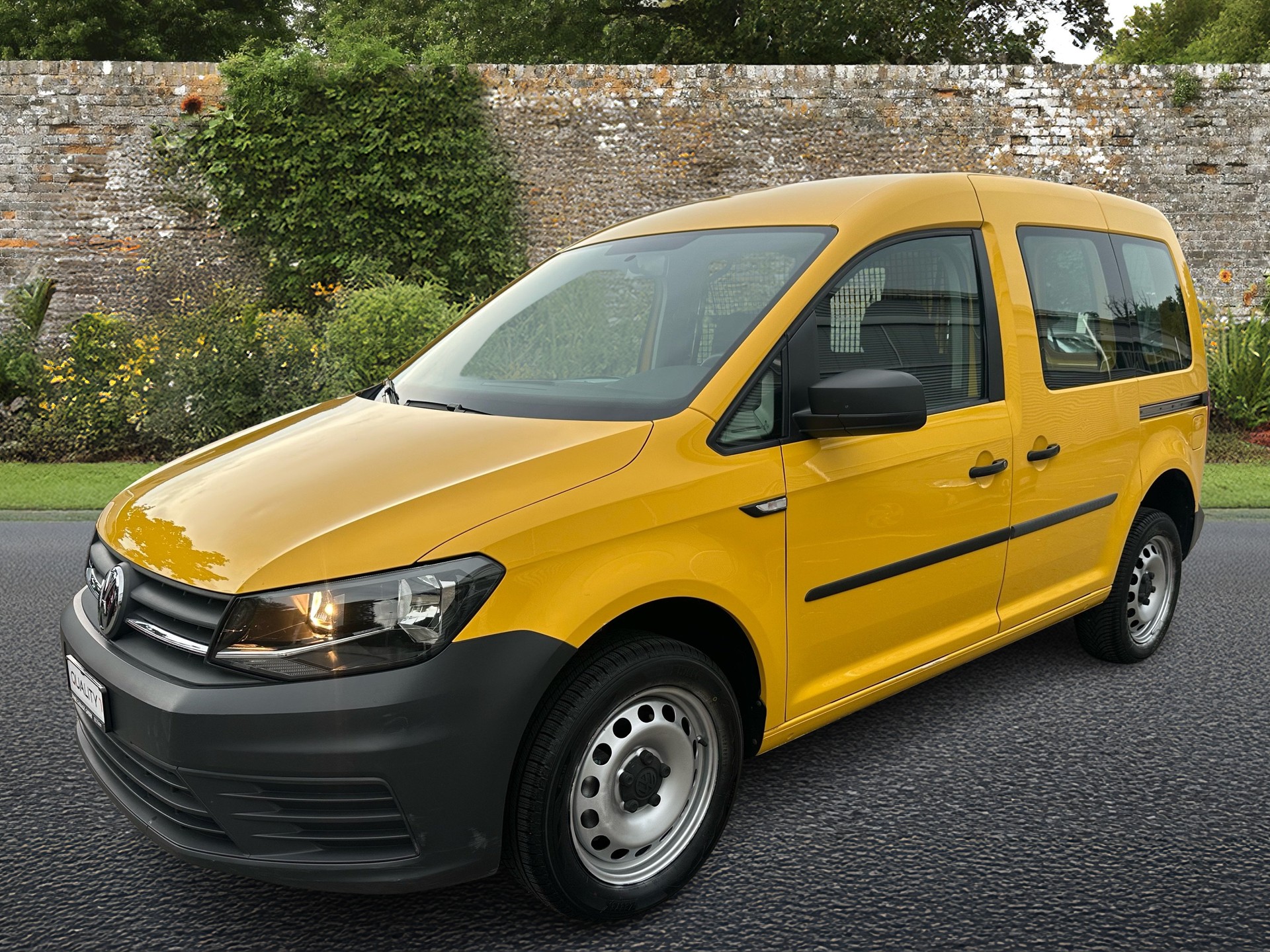 VW Caddy 2.0TDI 4Motion BlueMotion Technology DSG-image-0