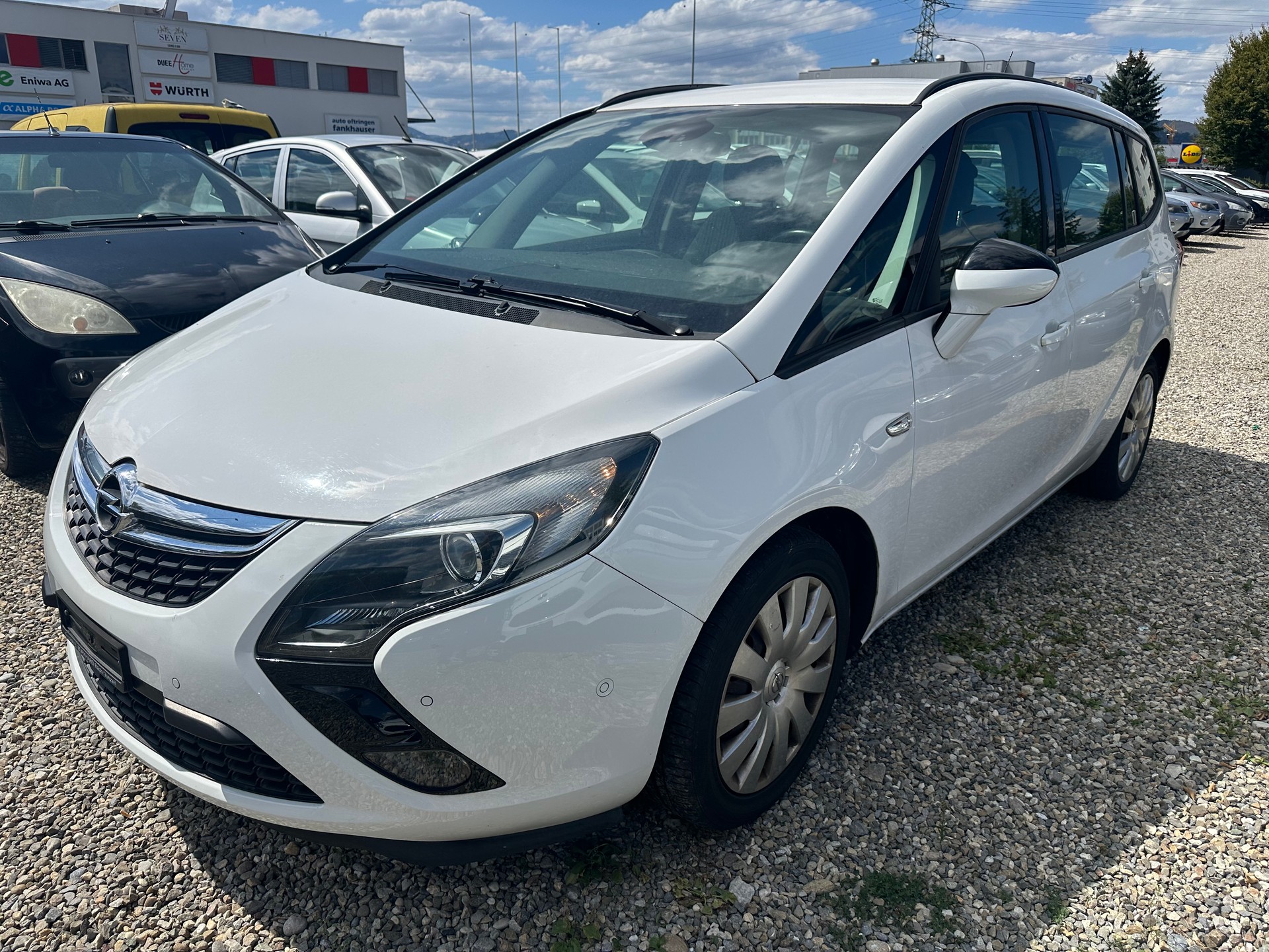 OPEL Zafira Tourer 2.0 CDTi-image-1