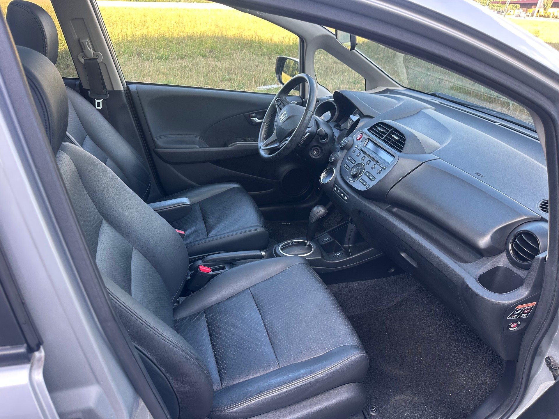 HONDA Jazz 1.3i Hybrid Exclusive CVT-image-7