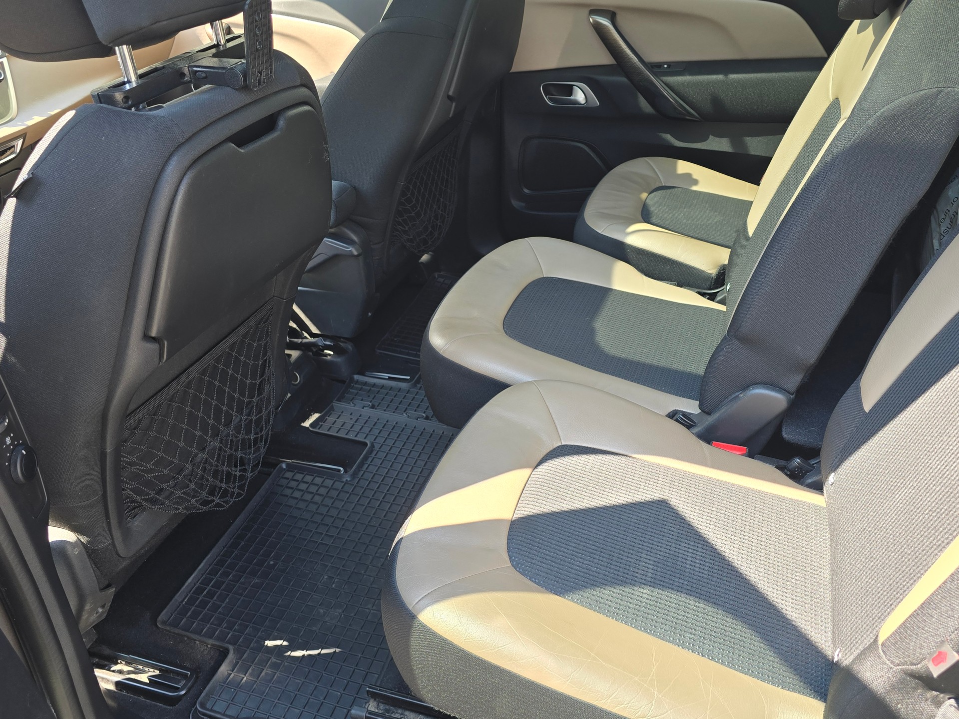 CITROEN Grand C4 Picasso 2.0 BlueHDi Exclusive Automatic-image-10