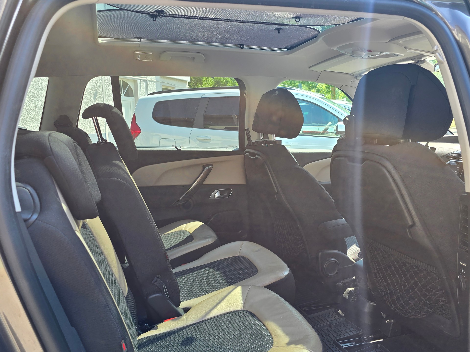 CITROEN Grand C4 Picasso 2.0 BlueHDi Exclusive Automatic-image-7
