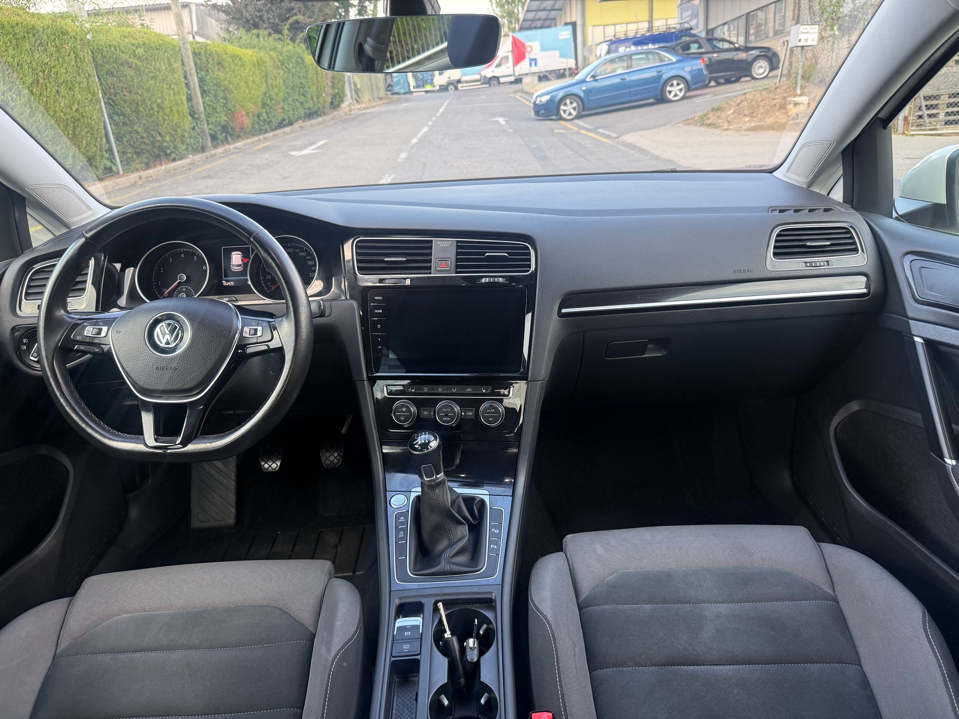 VW Golf 1.5 TSI EVO Highline-image-9