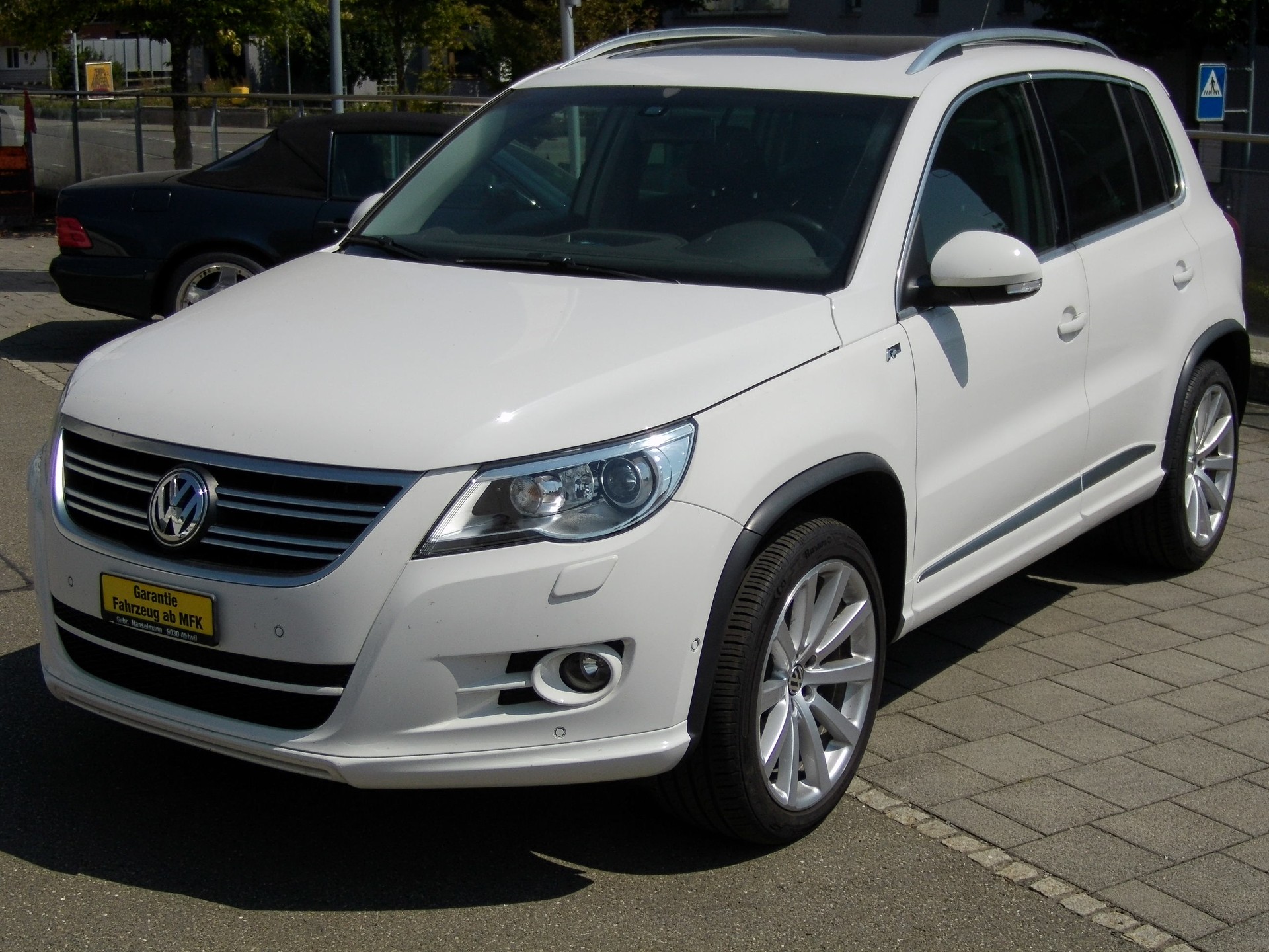 VW Tiguan 2.0 TDI R-Line Sport-image-3