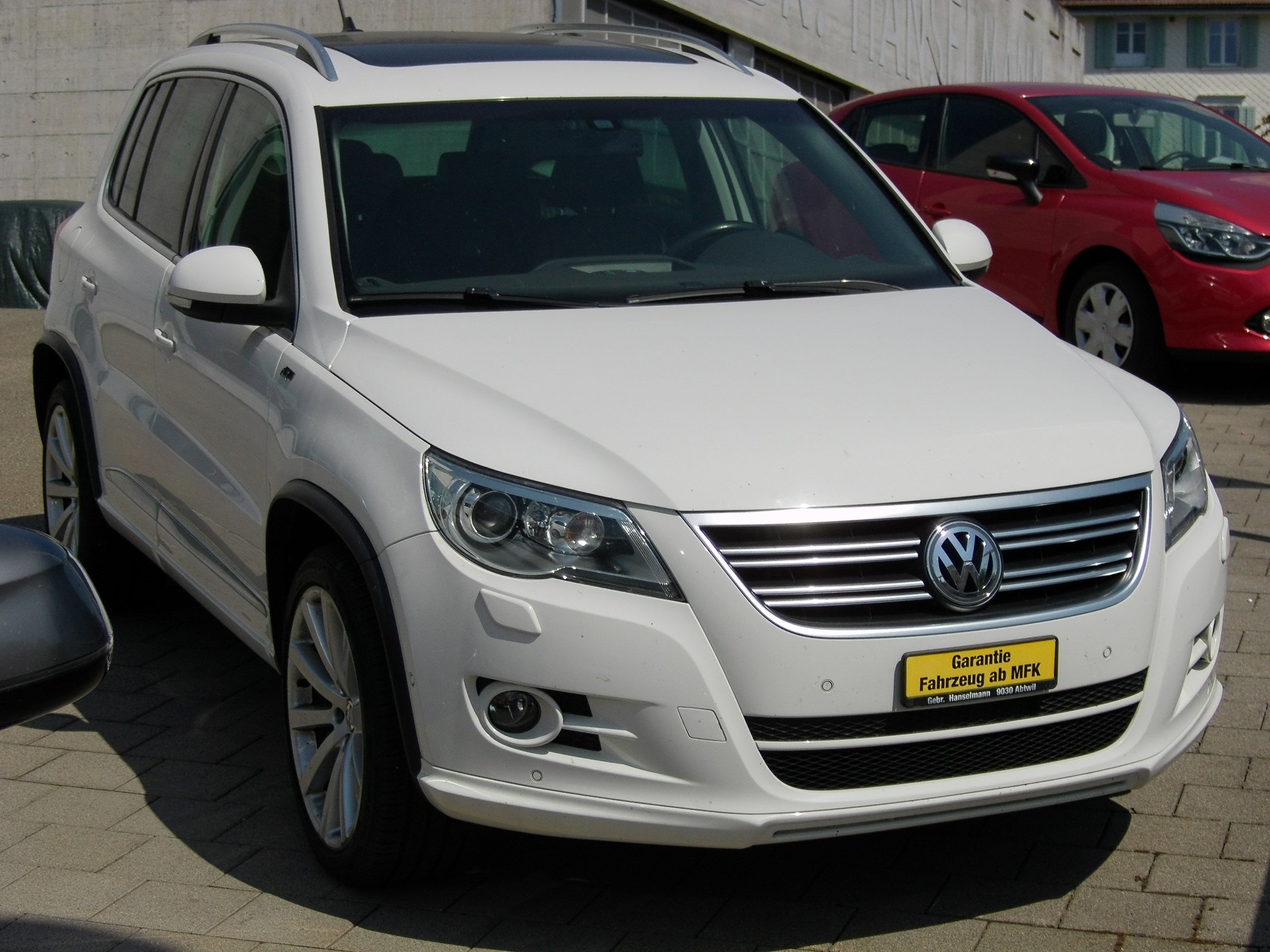 VW Tiguan 2.0 TDI R-Line Sport-image-5