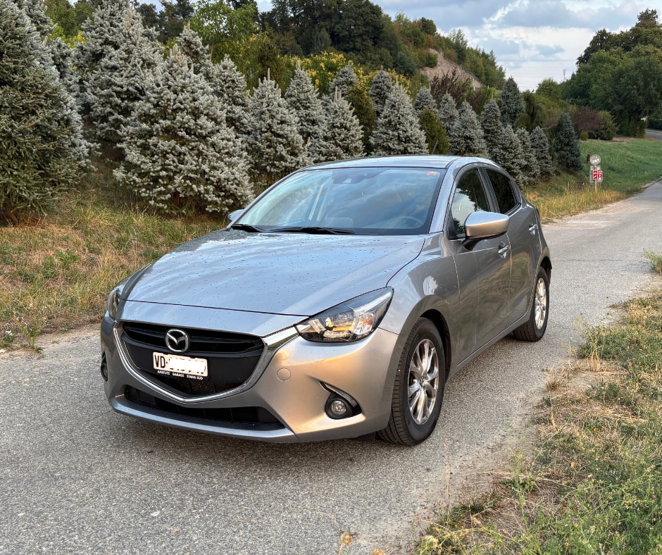 MAZDA 1.5 90 Ambition-image-0