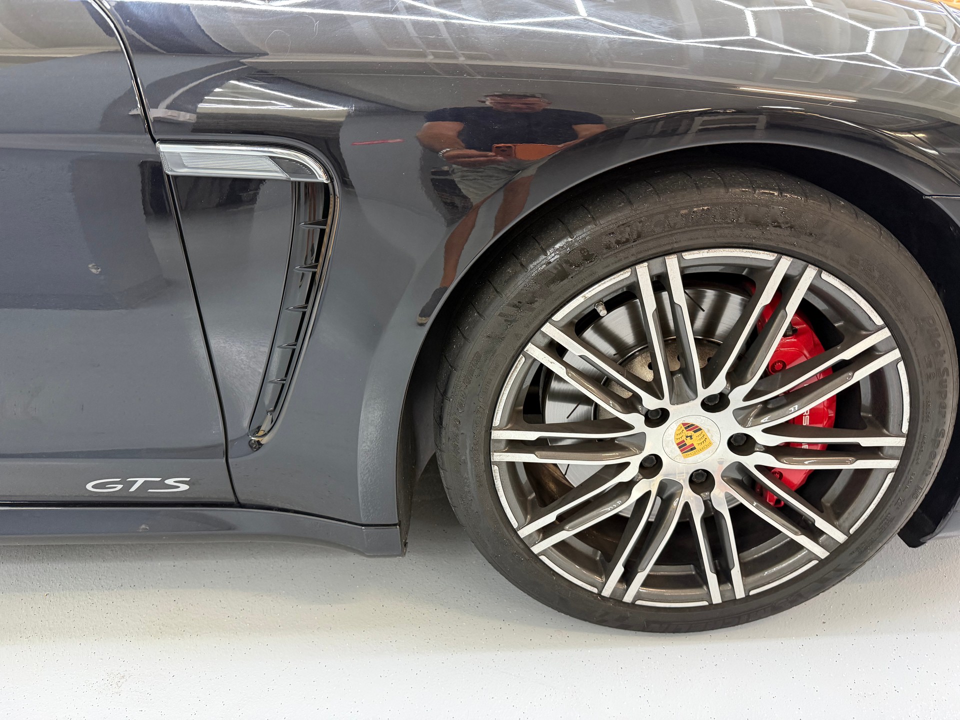 PORSCHE Panamera GTS 4.8 PDK-image-3