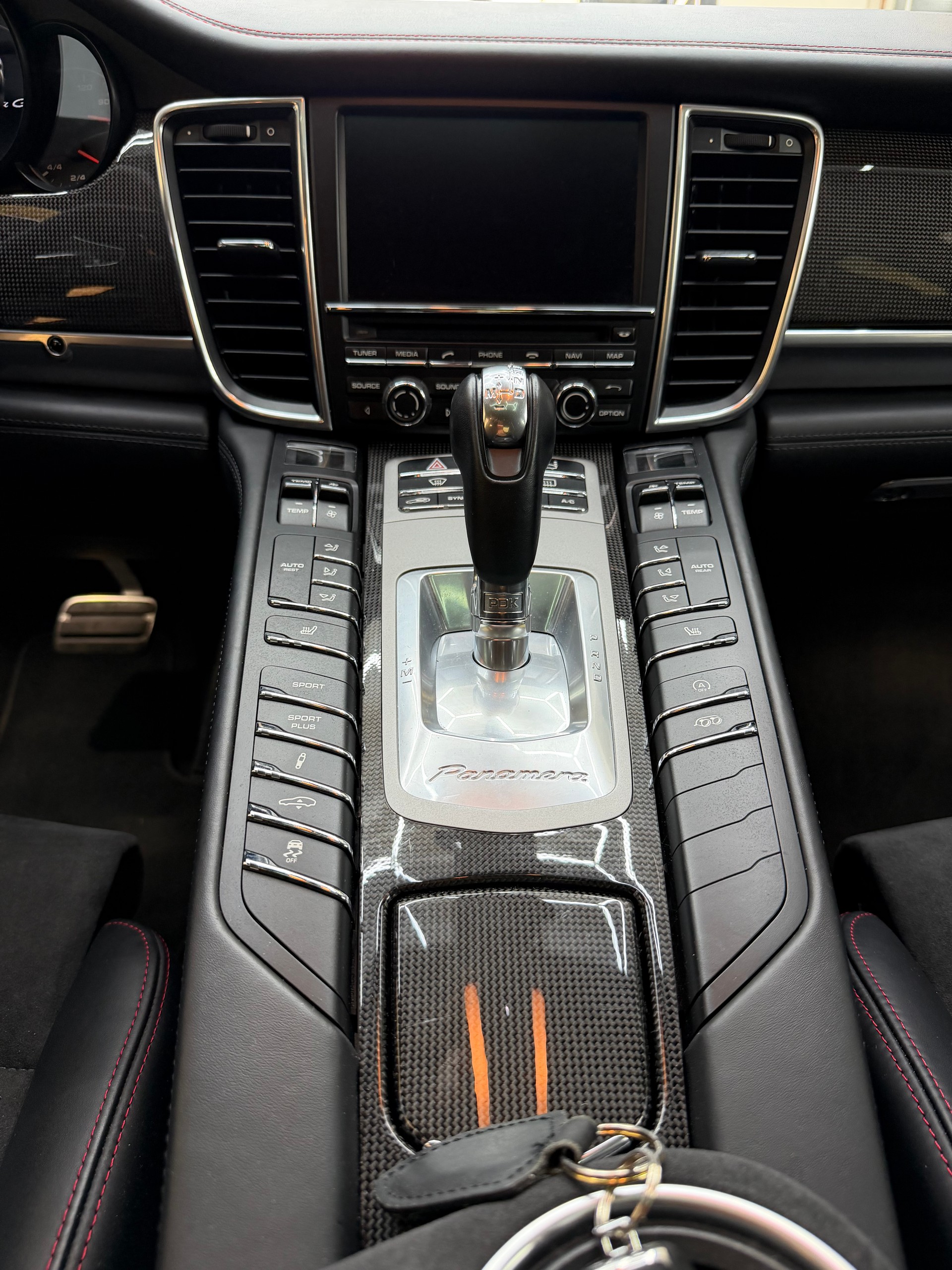 PORSCHE Panamera GTS 4.8 PDK-image-8