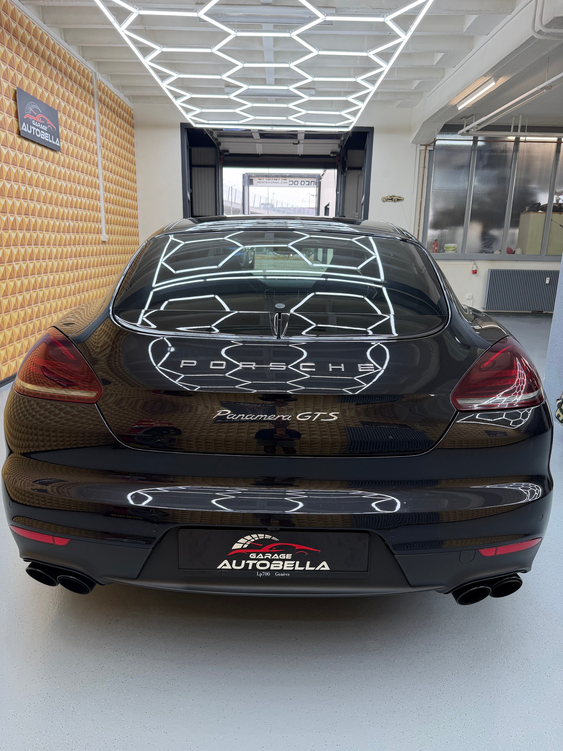 PORSCHE Panamera GTS 4.8 PDK-image-5