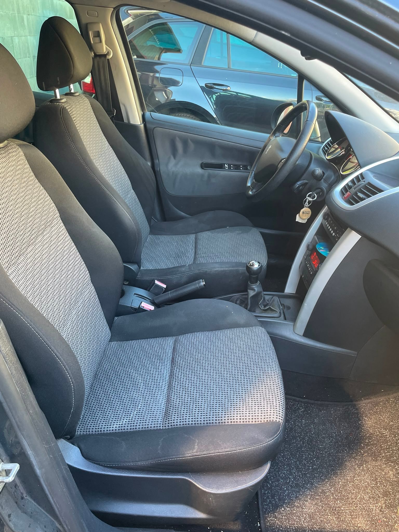 PEUGEOT 207 SW 1.6 16V Sport-image-7