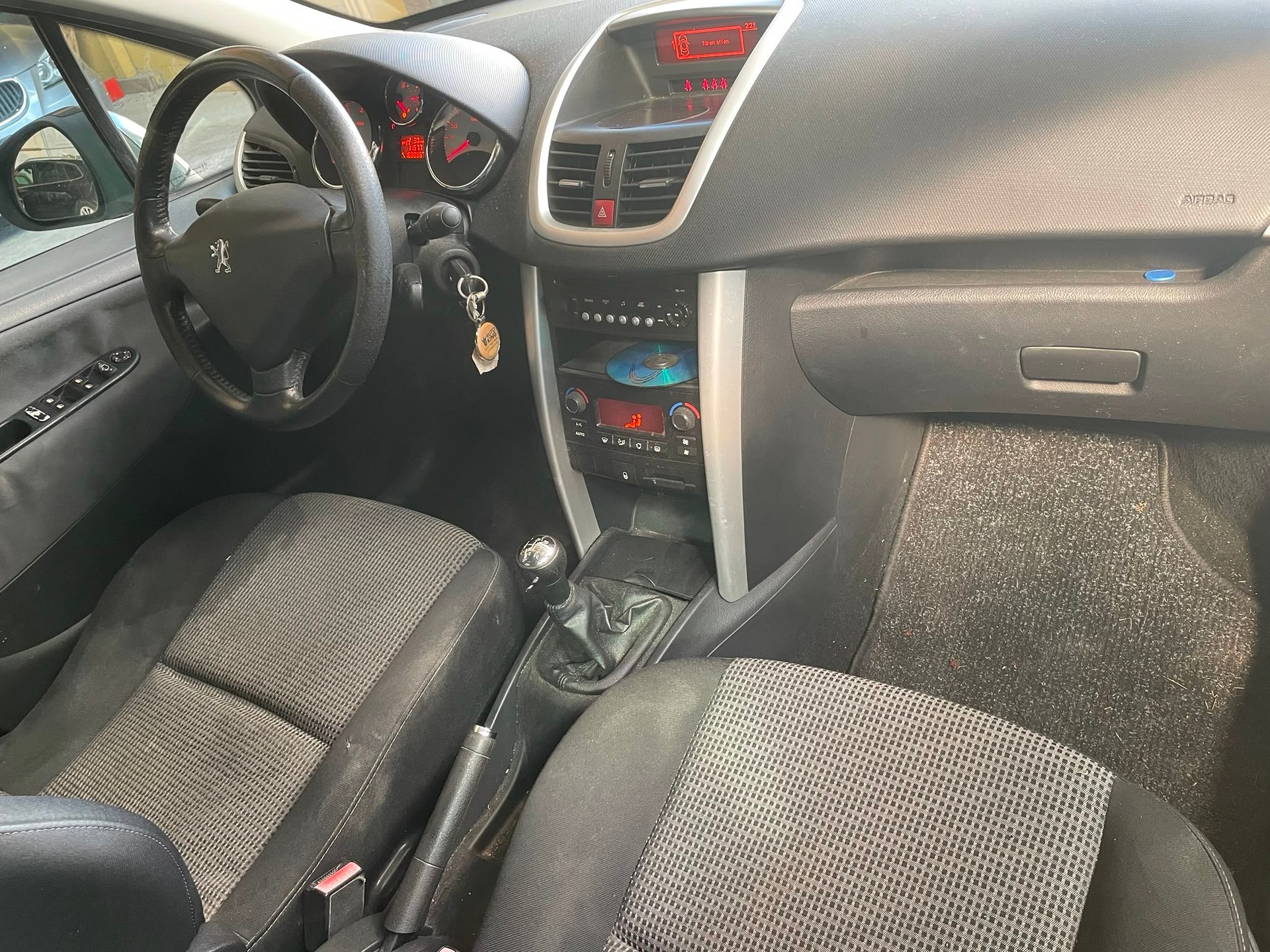 PEUGEOT 207 SW 1.6 16V Sport-image-4