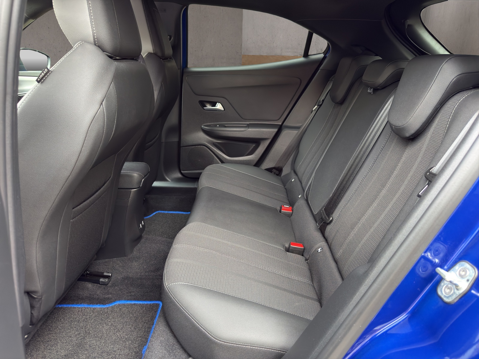 OPEL Mokka 1.2 Direct Injection Turbo MHEV GS-image-6