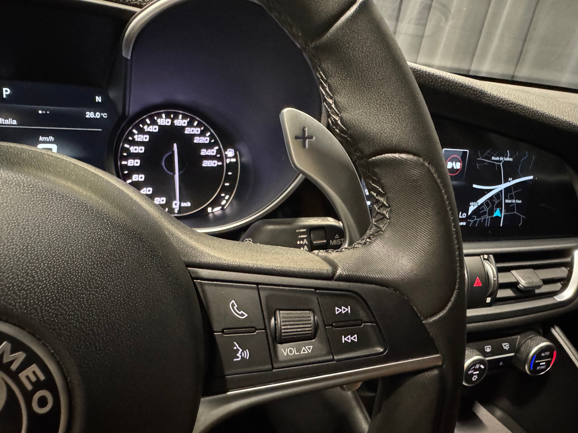 ALFA ROMEO Giulia 2.0 Veloce Q4 Automatic (30)-image-16