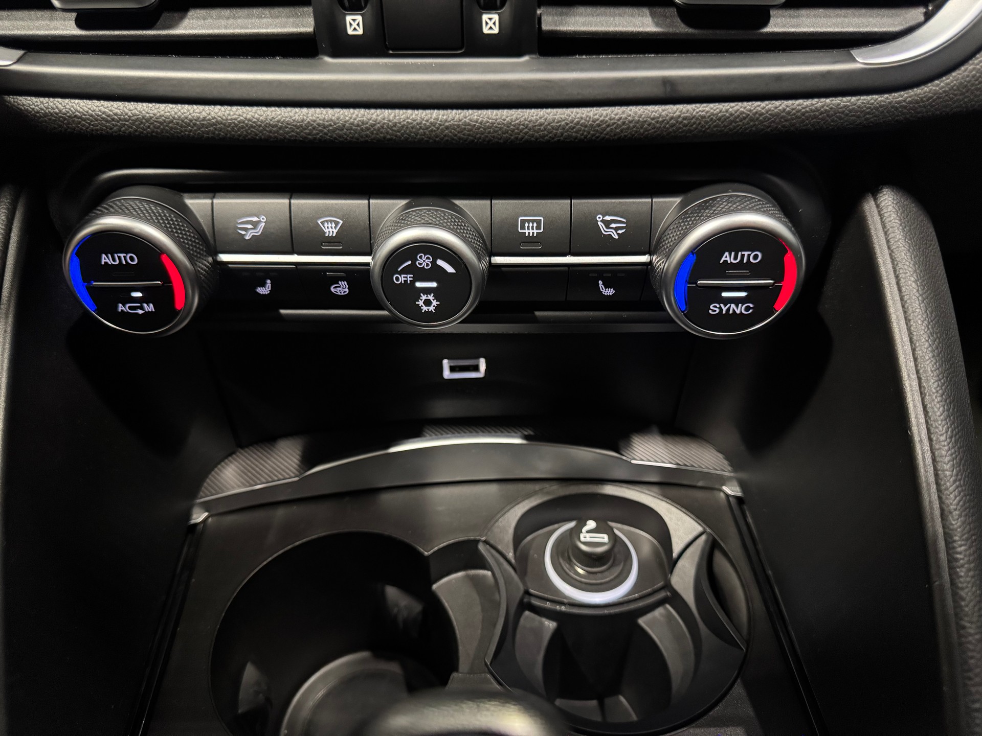 ALFA ROMEO Giulia 2.0 Veloce Q4 Automatic (30)-image-20