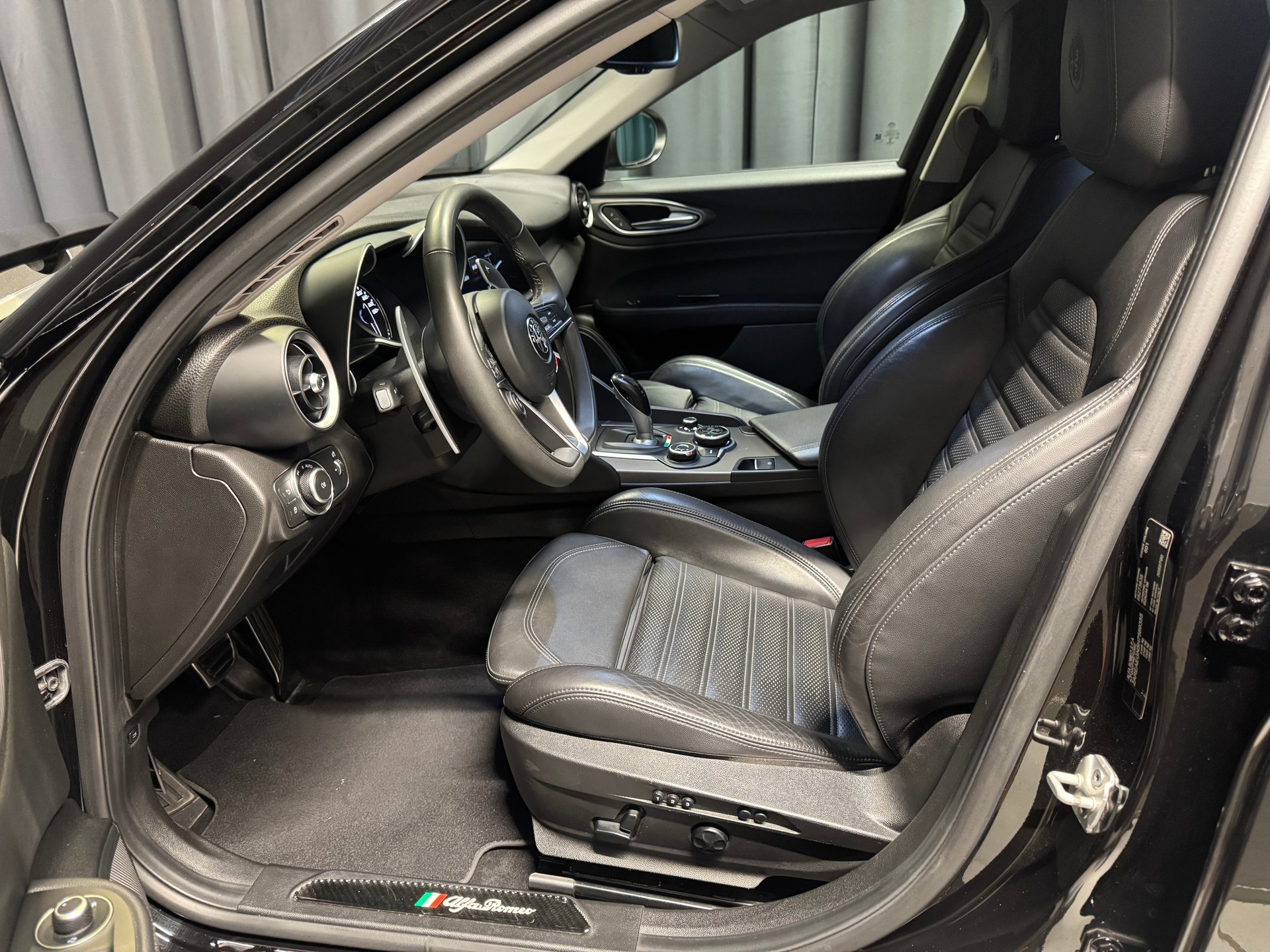 ALFA ROMEO Giulia 2.0 Veloce Q4 Automatic (30)-image-10