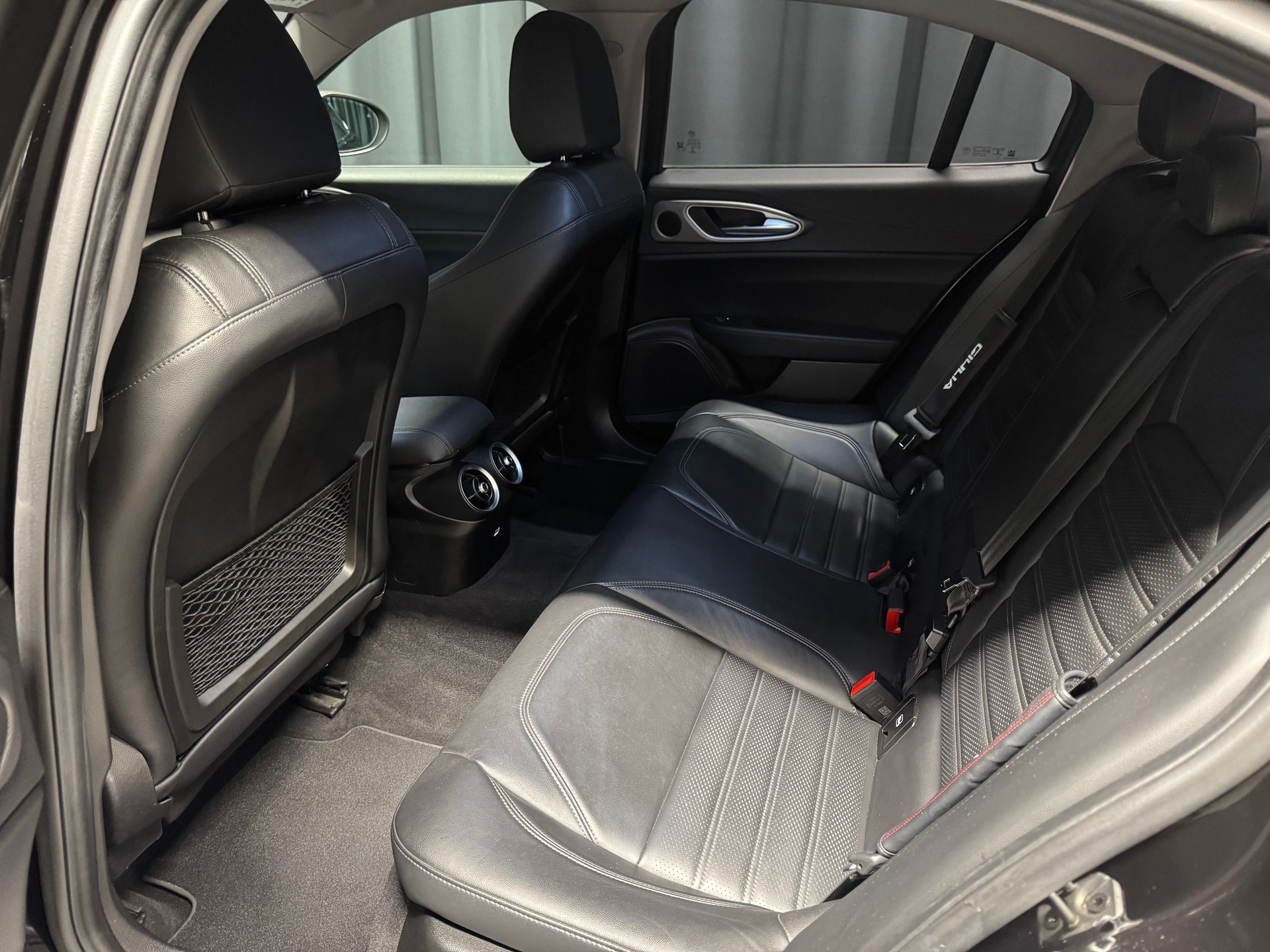 ALFA ROMEO Giulia 2.0 Veloce Q4 Automatic (30)-image-12