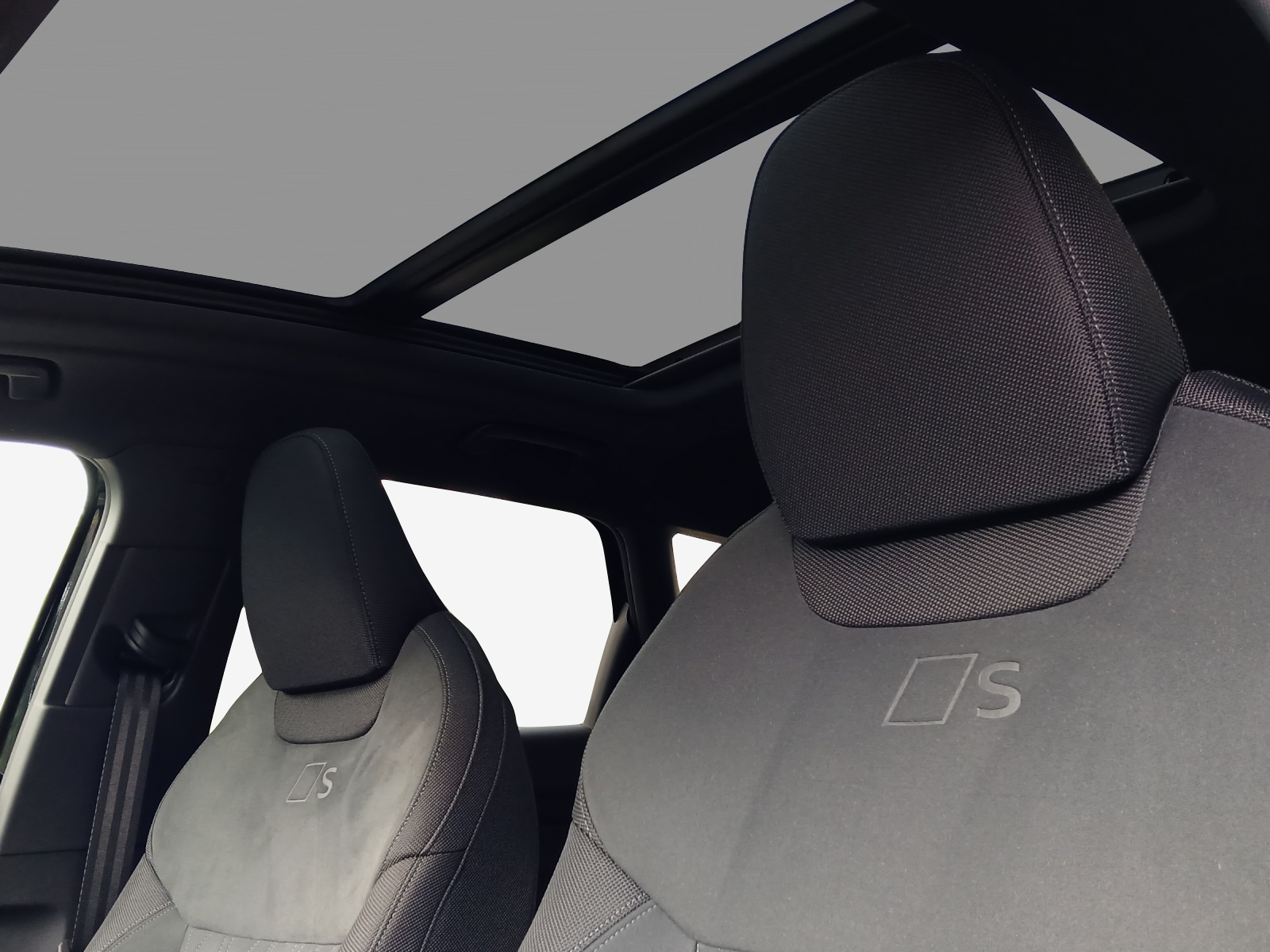 AUDI Q3 SUV TFSI quattro 150 kW S tronic-image-14