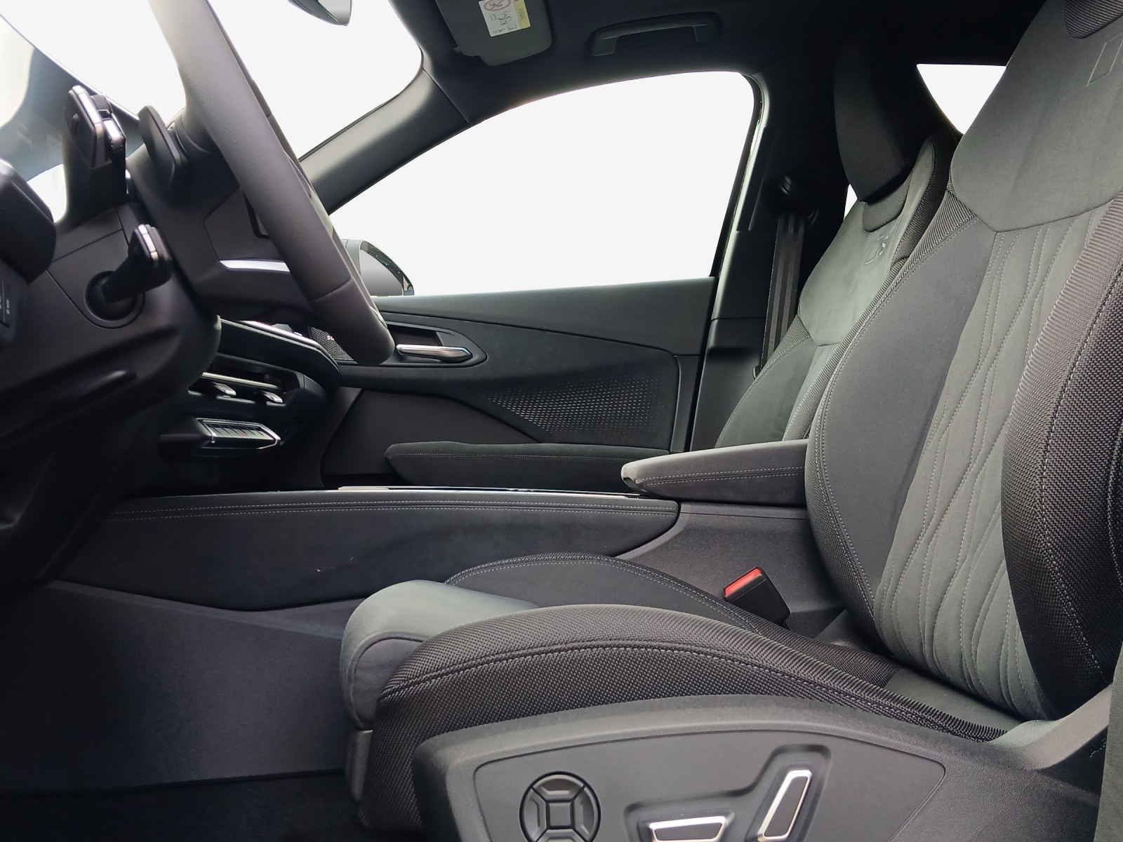 AUDI Q3 SUV TFSI quattro 150 kW S tronic-image-7