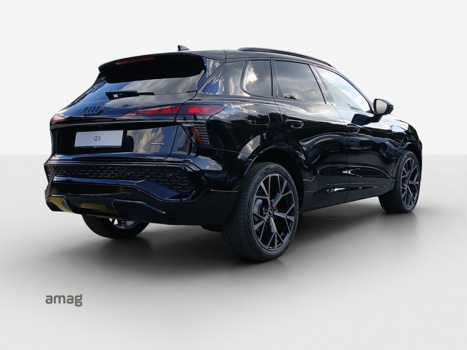 AUDI Q3 SUV TFSI quattro 150 kW S tronic-image-4