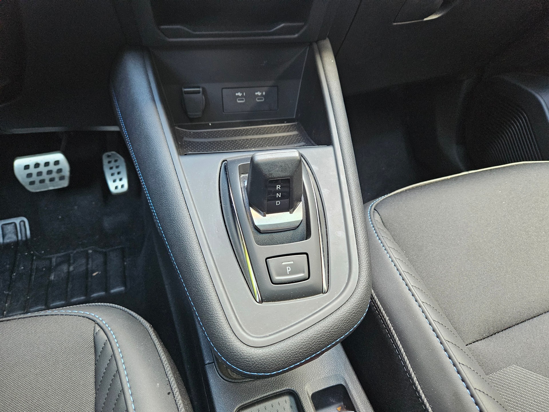 RENAULT Captur 1.3 TCe Esprit Alpine EDC HECK SCHADEN FAHRBAR ARRIERE ENDOMMAGE-image-13