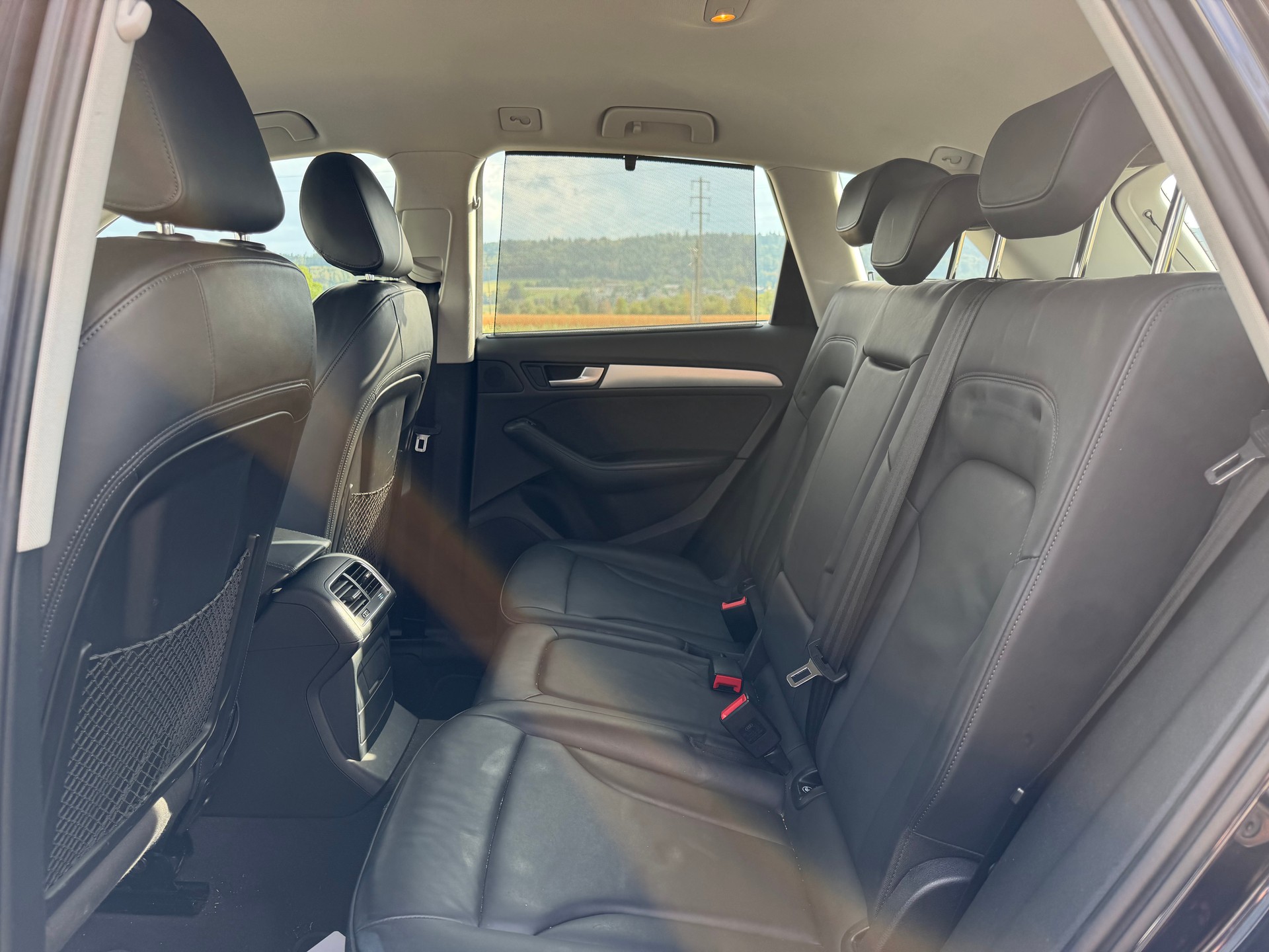AUDI Q5 2.0 TDI quattro-image-22