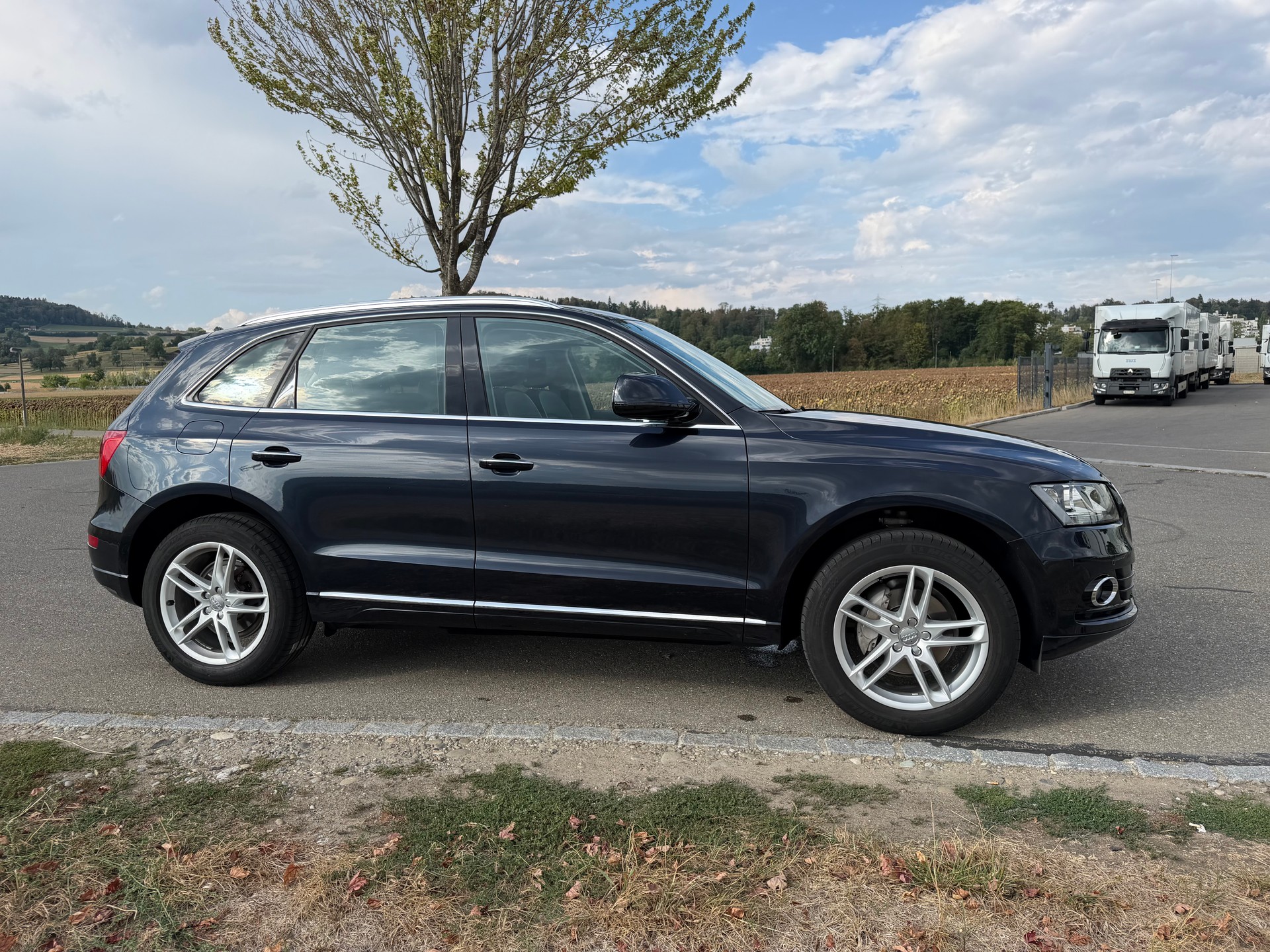 AUDI Q5 2.0 TDI quattro-image-7