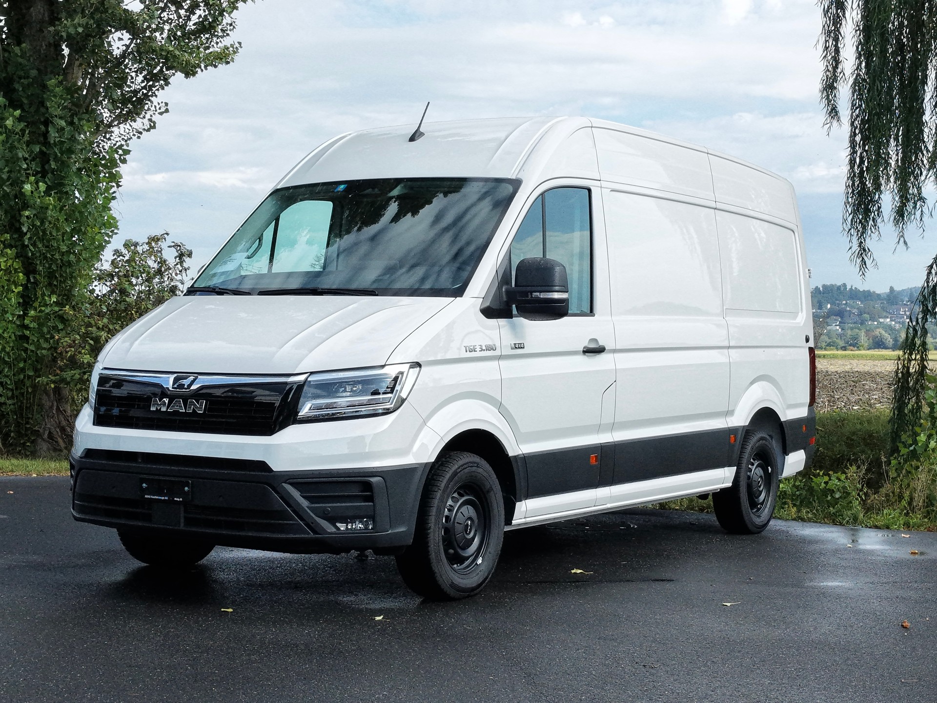 MAN TGE 3.5 4x4 Standard Kastenwagen-image-0