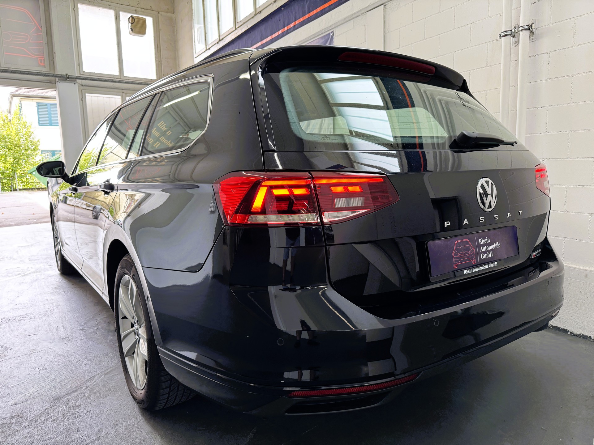 VW Passat 2.0 TDI BMT Business 4Motion DSG-image-3