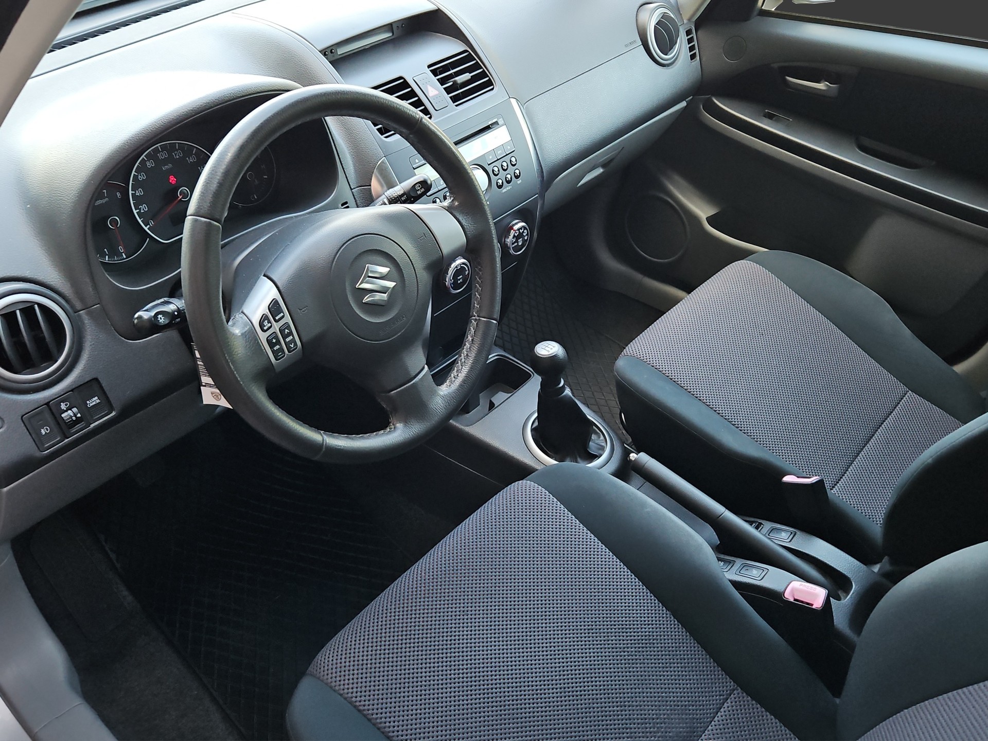 SUZUKI SX4 1.6 16V GL Top 4WD-image-12