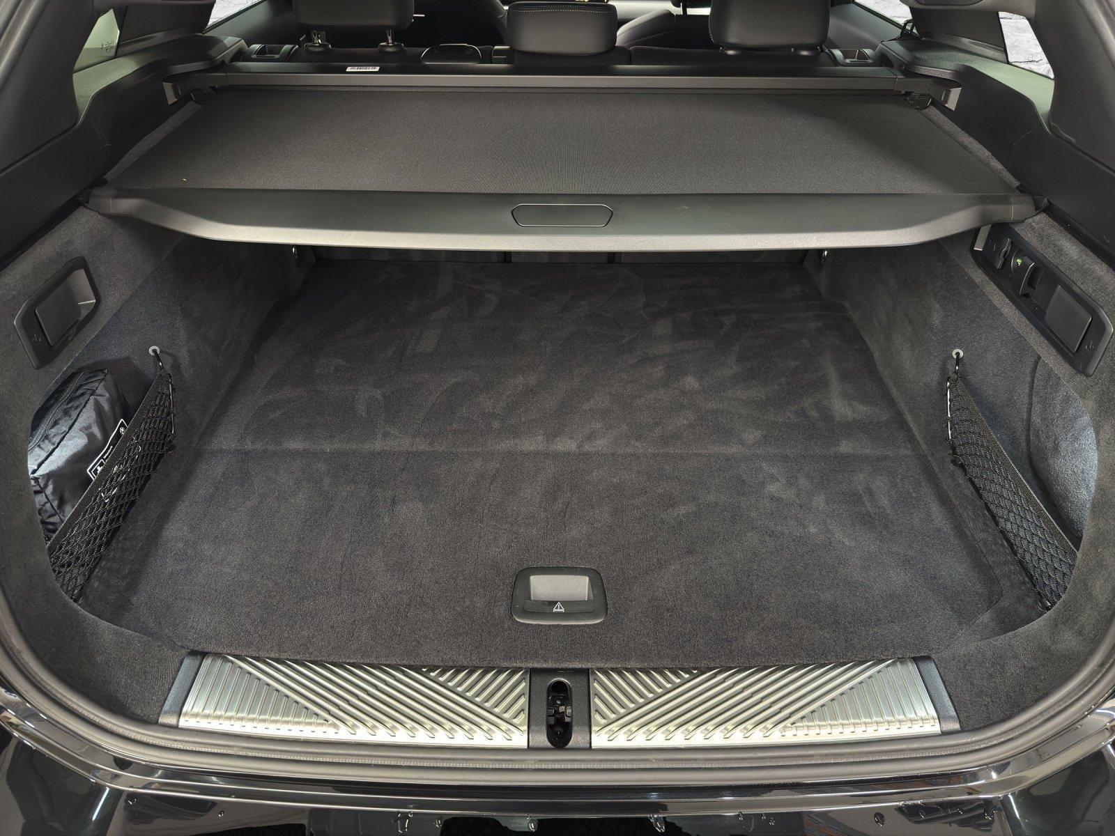 BMW 520d xDrive Touring M Sport-image-19