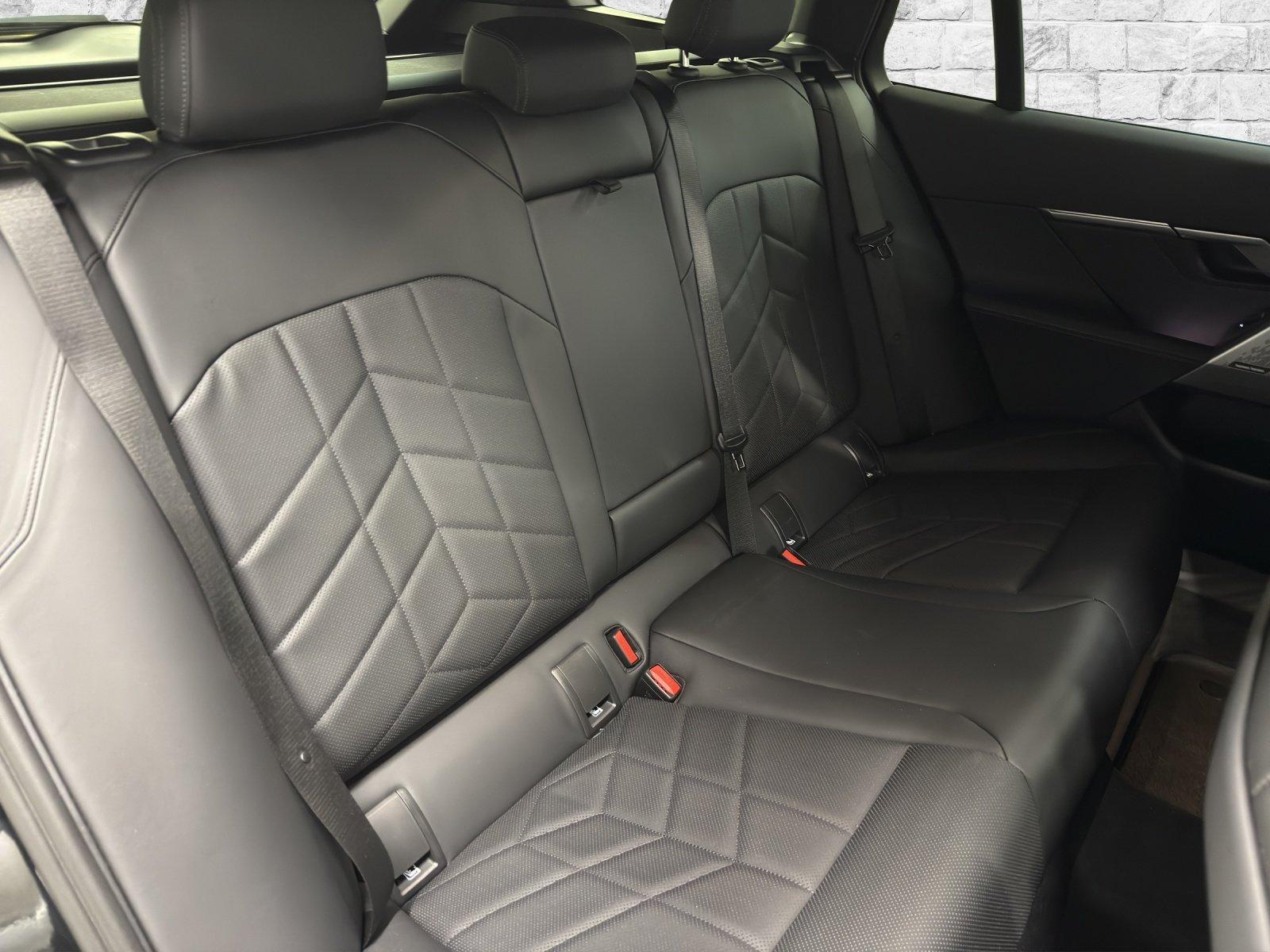 BMW 520d xDrive Touring M Sport-image-18