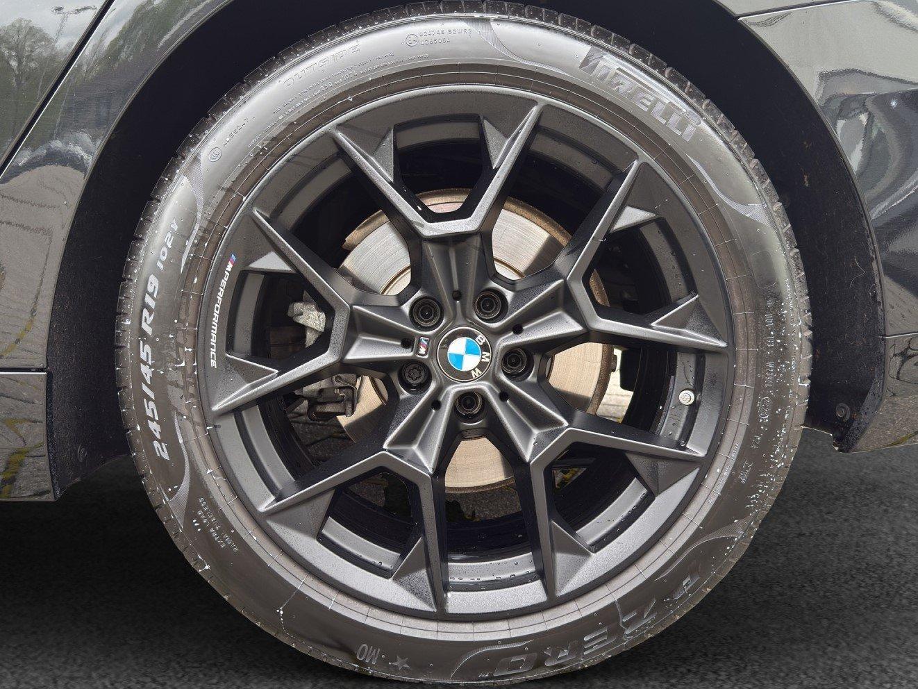 BMW 520d xDrive Touring M Sport-image-9