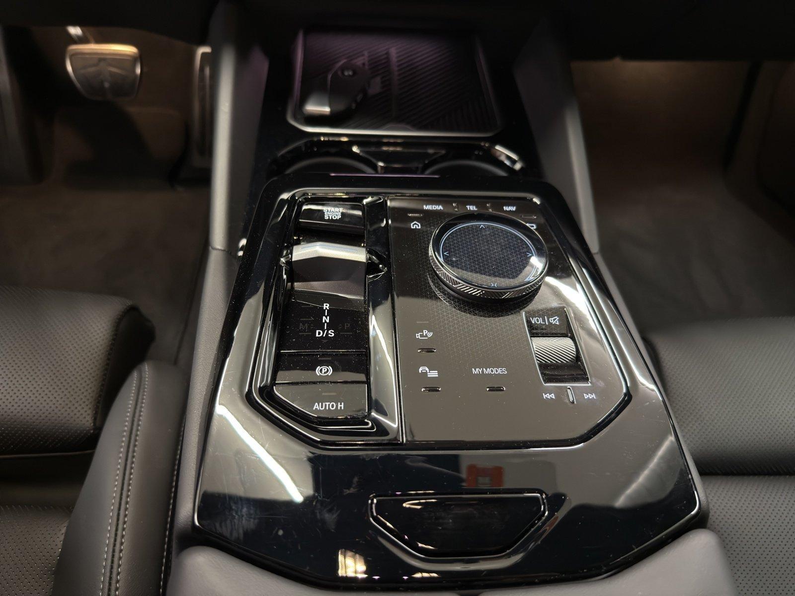 BMW 520d xDrive Touring M Sport-image-16