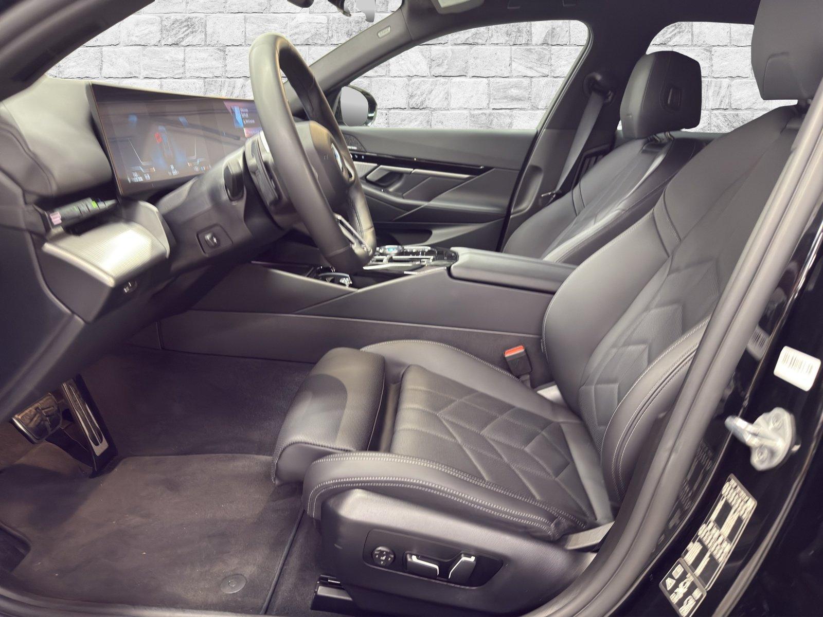 BMW 520d xDrive Touring M Sport-image-6