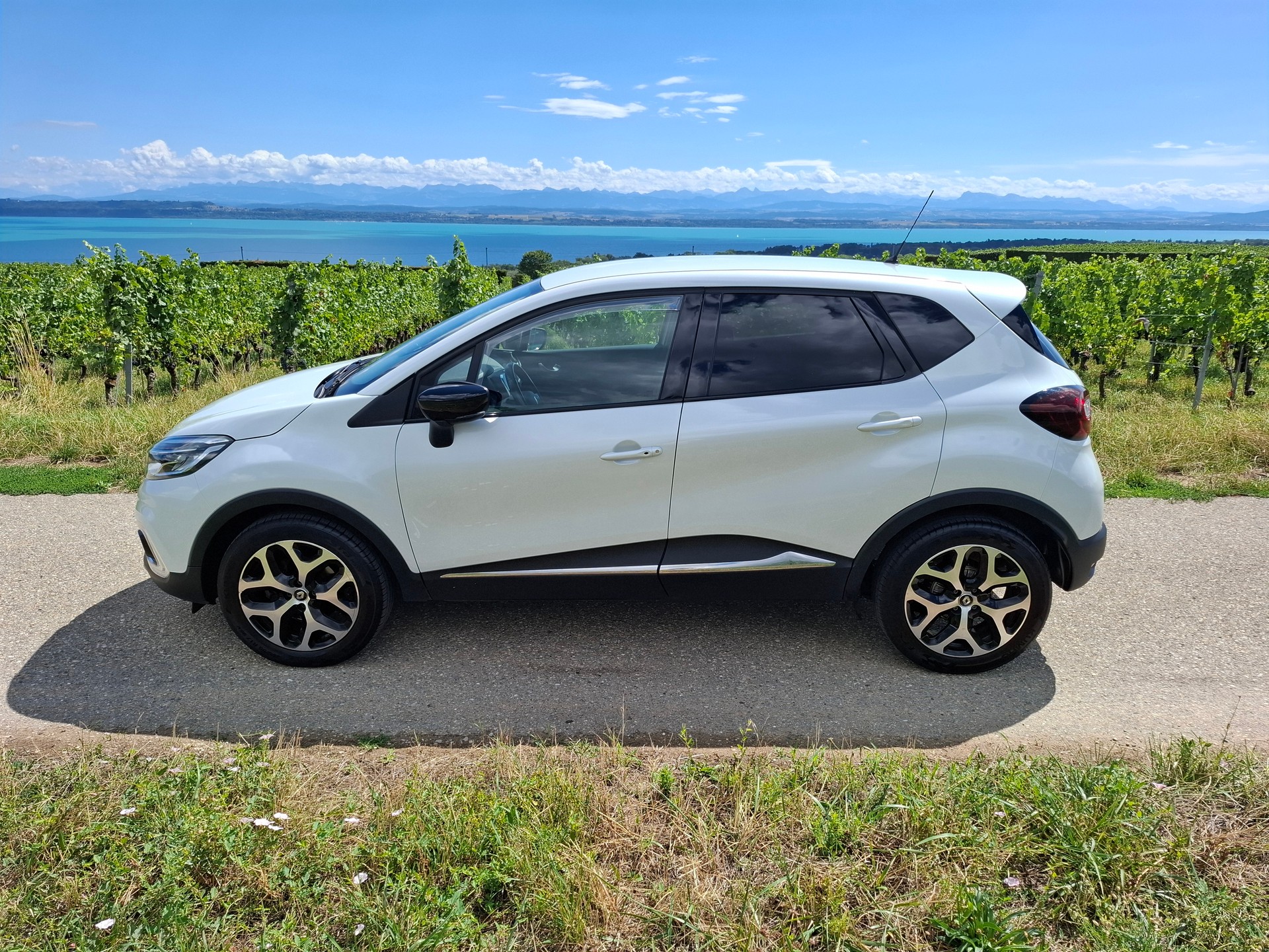 RENAULT Captur 1.2 T 16V Intens-image-6