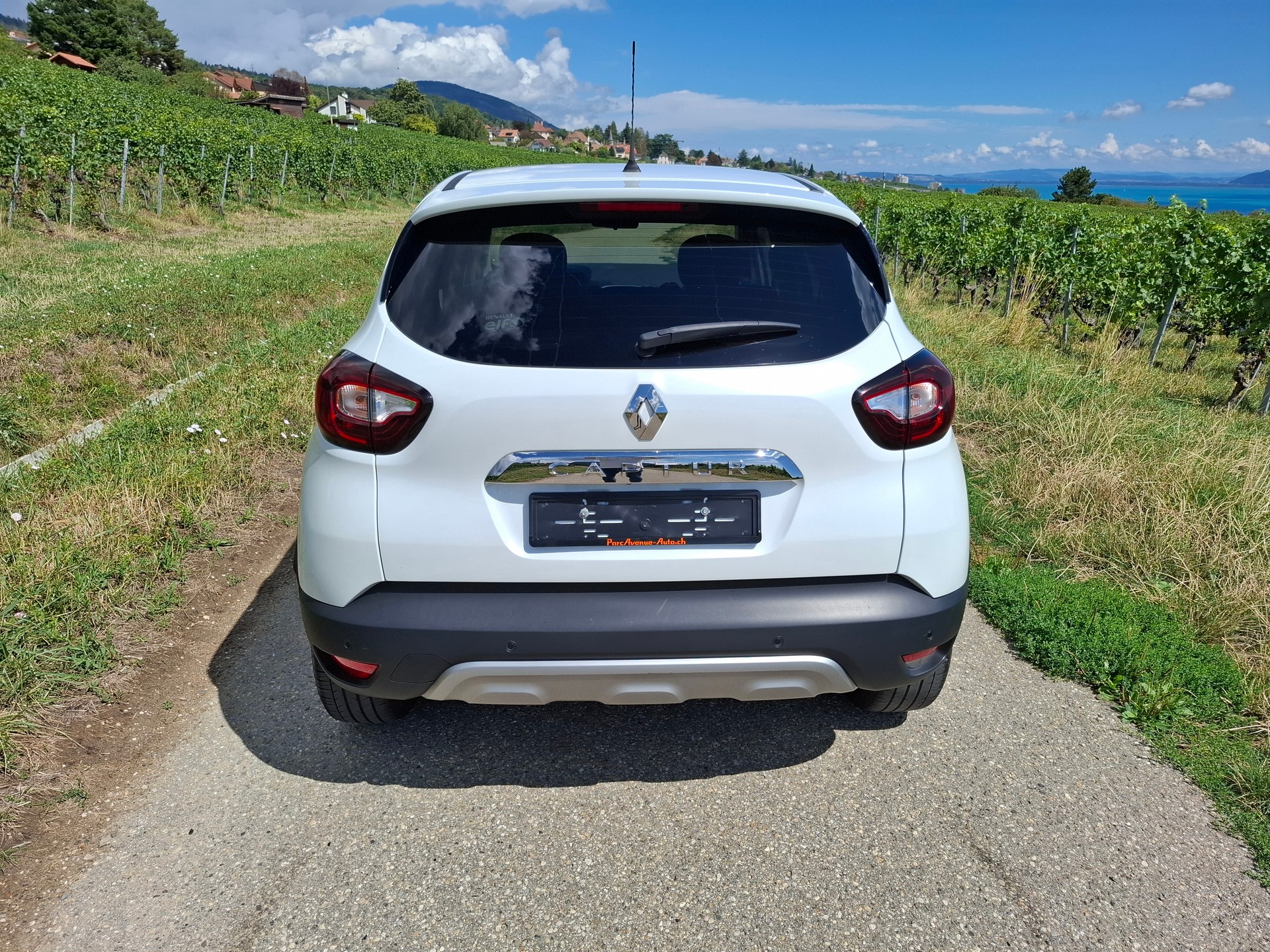 RENAULT Captur 1.2 T 16V Intens-image-5