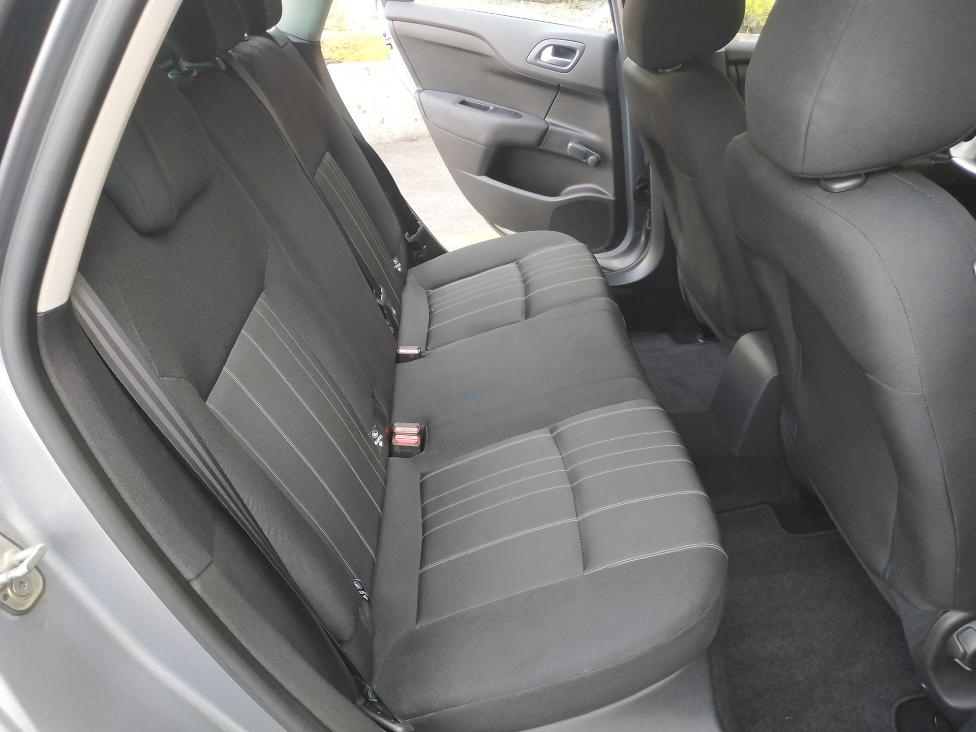 CITROEN C4 1.2 Pure Tech Live Edition-image-16