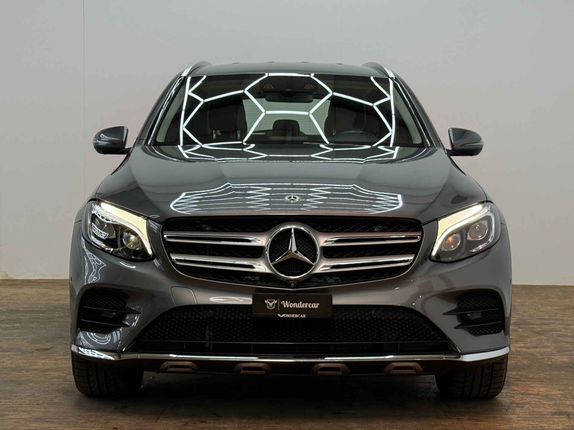 MERCEDES-BENZ GLC 350 d AMG Line 4Matic 9G-Tronic-image-2