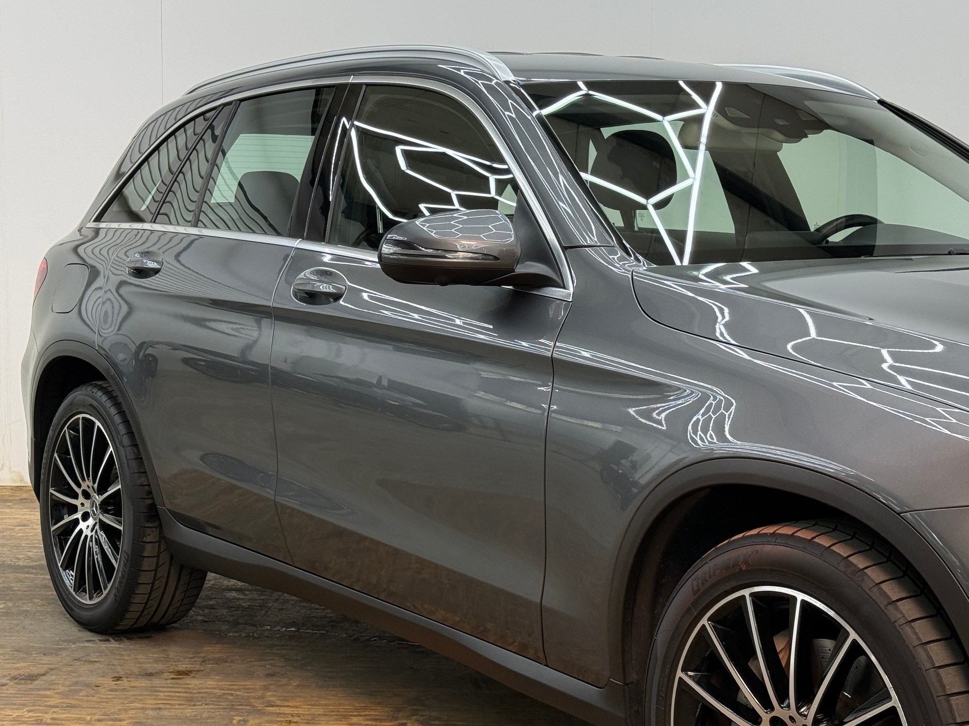 MERCEDES-BENZ GLC 350 d AMG Line 4Matic 9G-Tronic-image-16