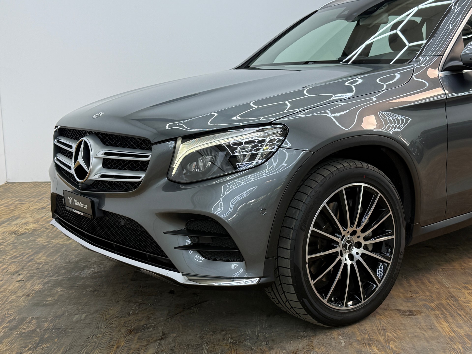 MERCEDES-BENZ GLC 350 d AMG Line 4Matic 9G-Tronic-image-4