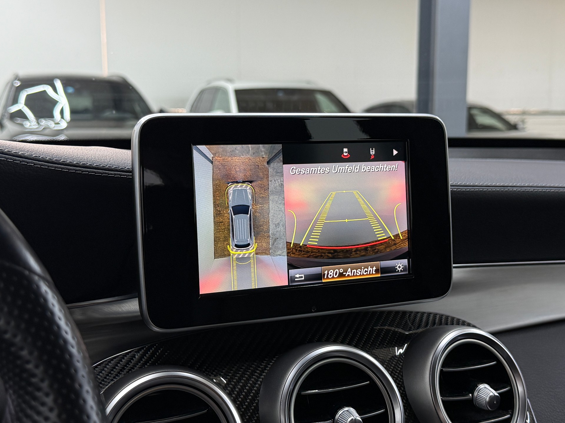 MERCEDES-BENZ GLC 350 d AMG Line 4Matic 9G-Tronic-image-29